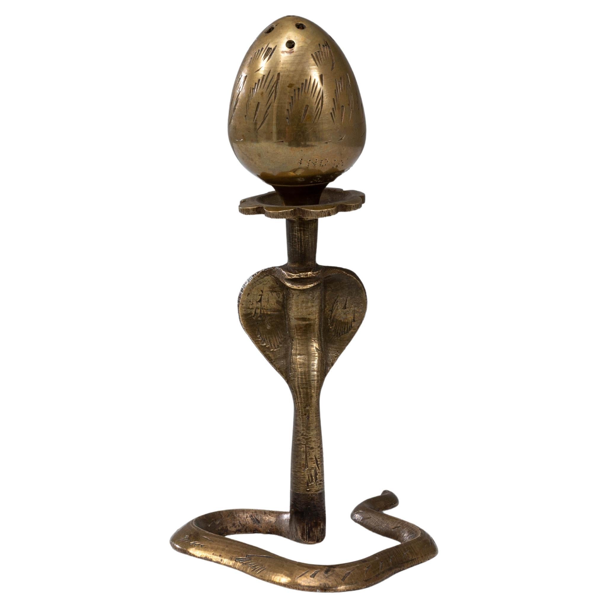 Portaincenso francese del XX secolo Bruciabastoni a serpente in ottone in vendita