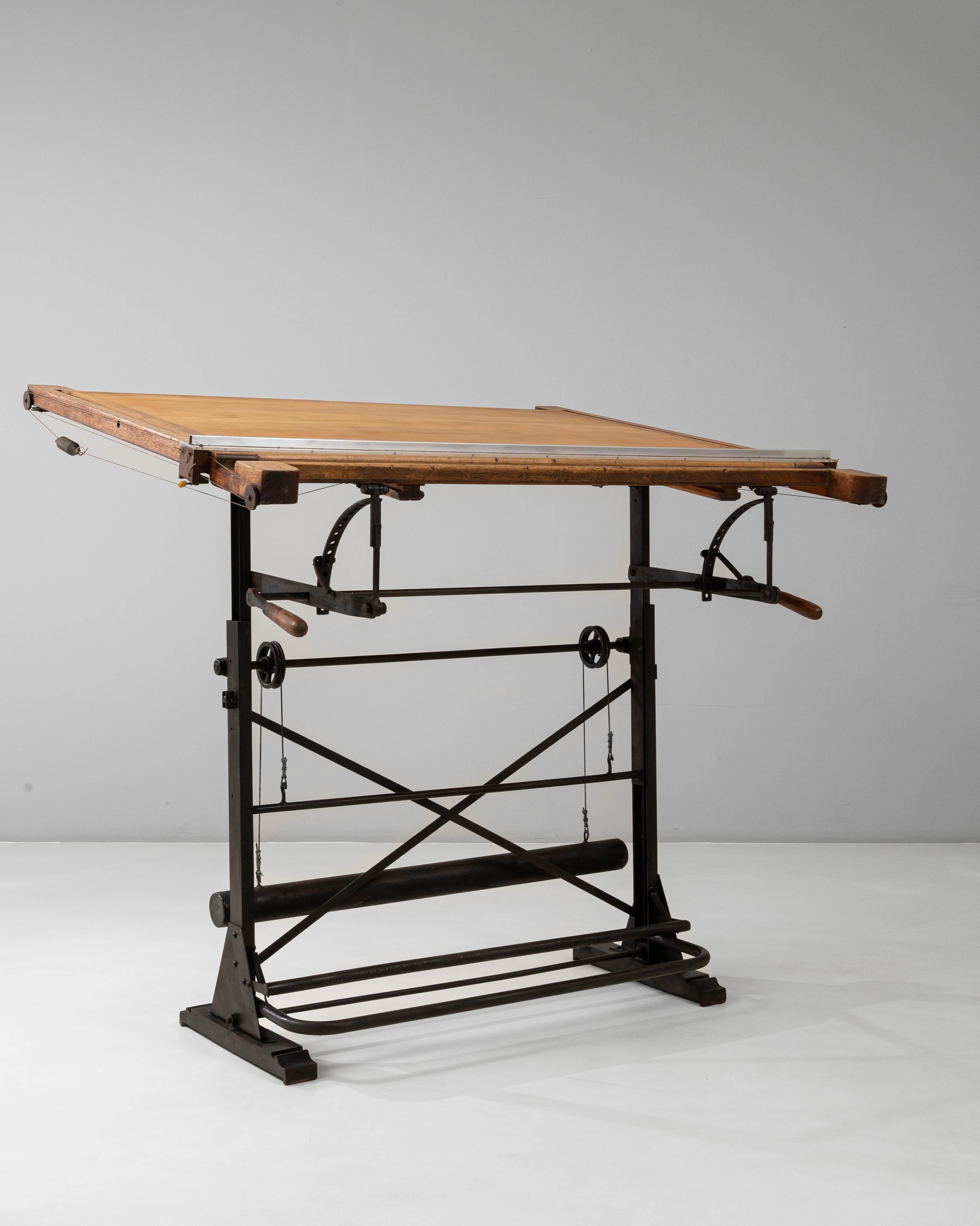 20th Century French Industrial Cast Iron Mechanical Drafting Table For Sale 3