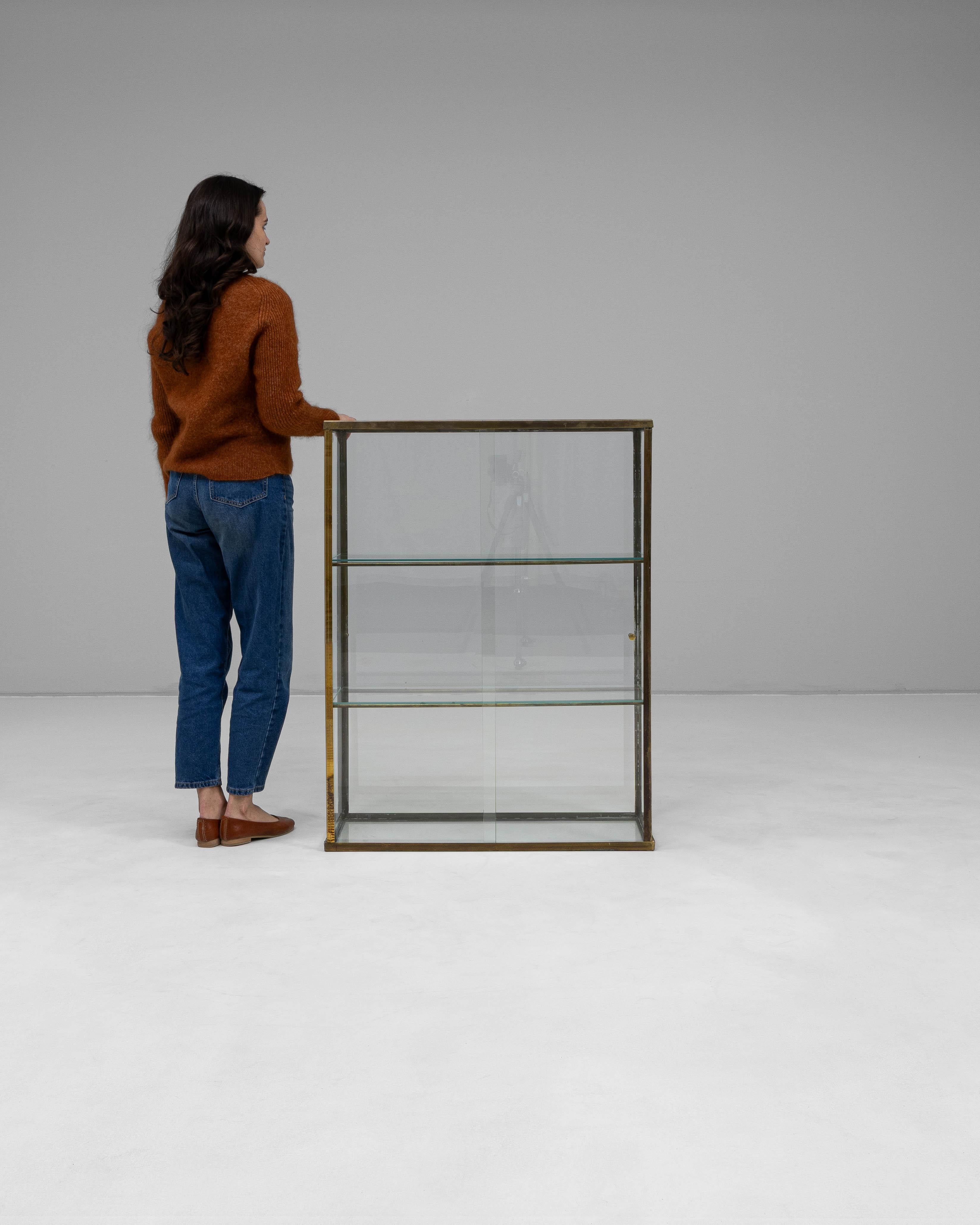 Francese Vetrina industriale francese in metallo del XX secolo in vendita