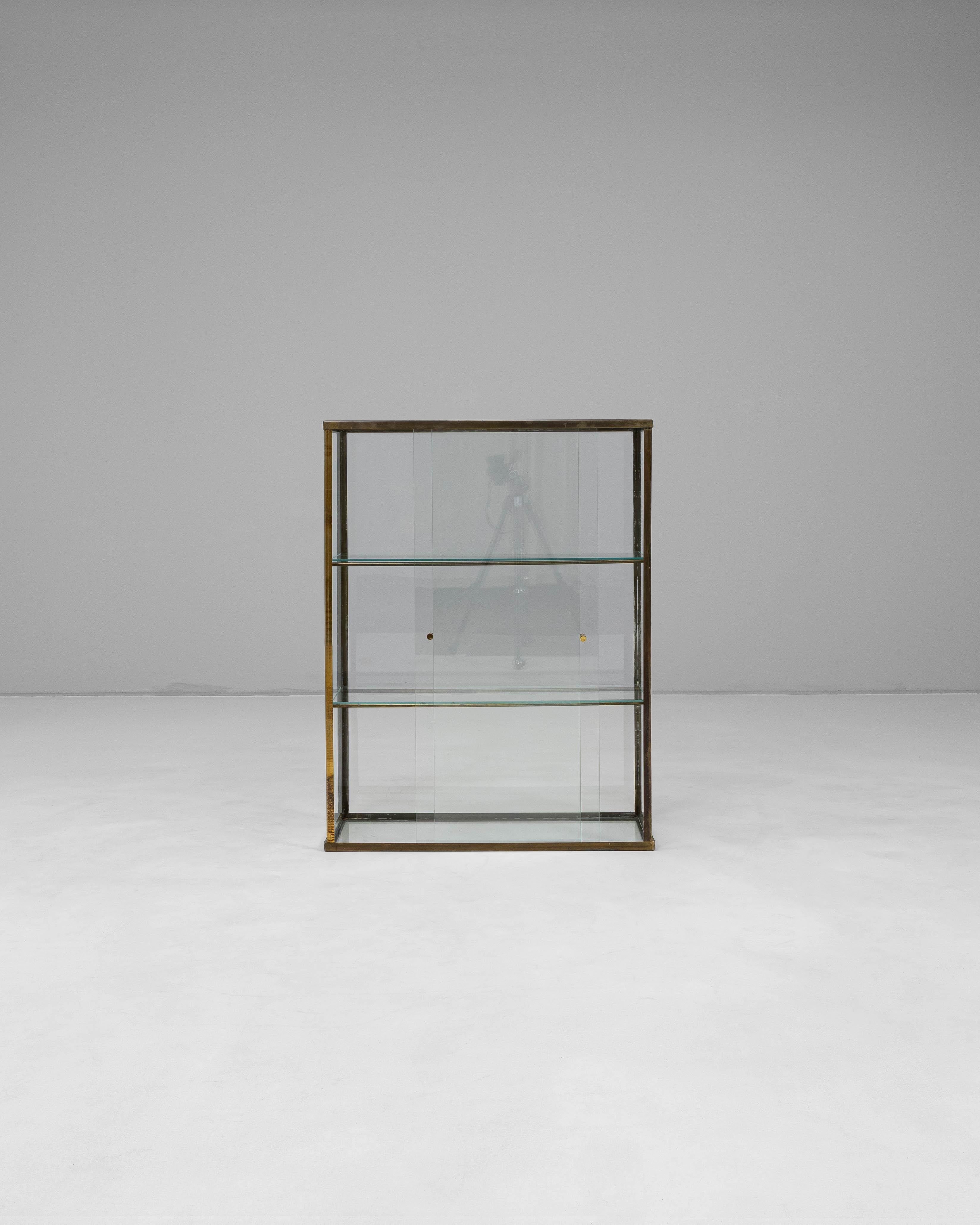 Vetrina industriale francese in metallo del XX secolo In condizioni buone in vendita a High Point, NC