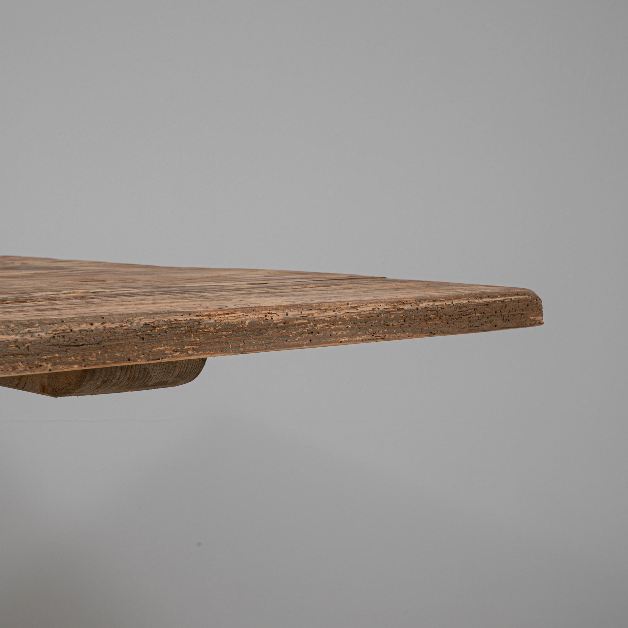 Table industrielle française du 20e siècle en bois sur tréteaux en métal en vente 2