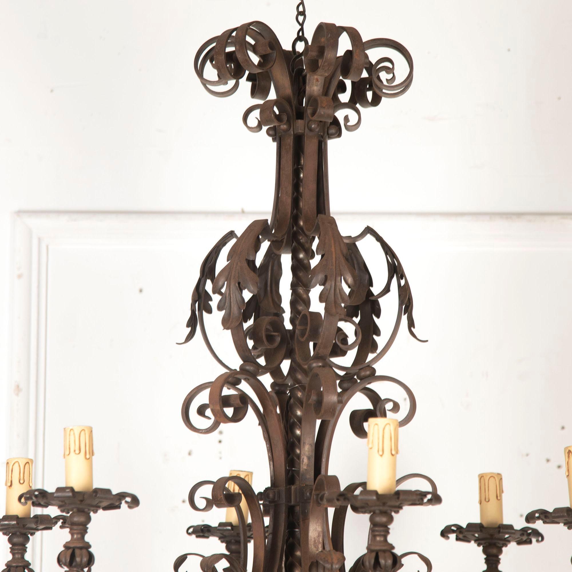 20th Century French Iron Chandelier In Good Condition For Sale In Gloucestershire, GB