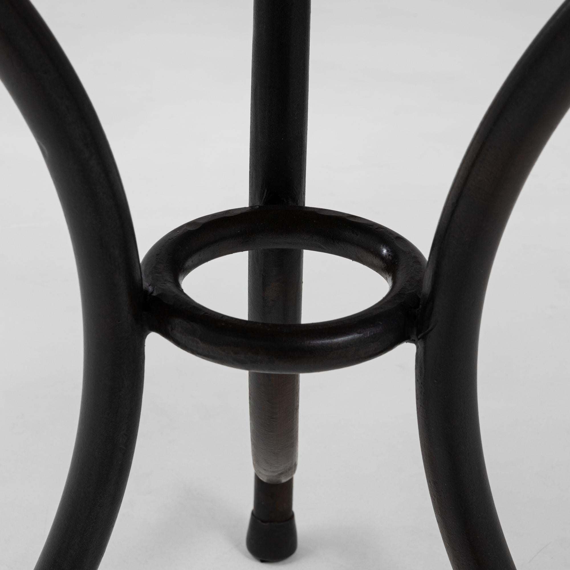 Table en fer mosaïque du 20e siècle avec plateau en céramique Silica Antica peinte en vente 3