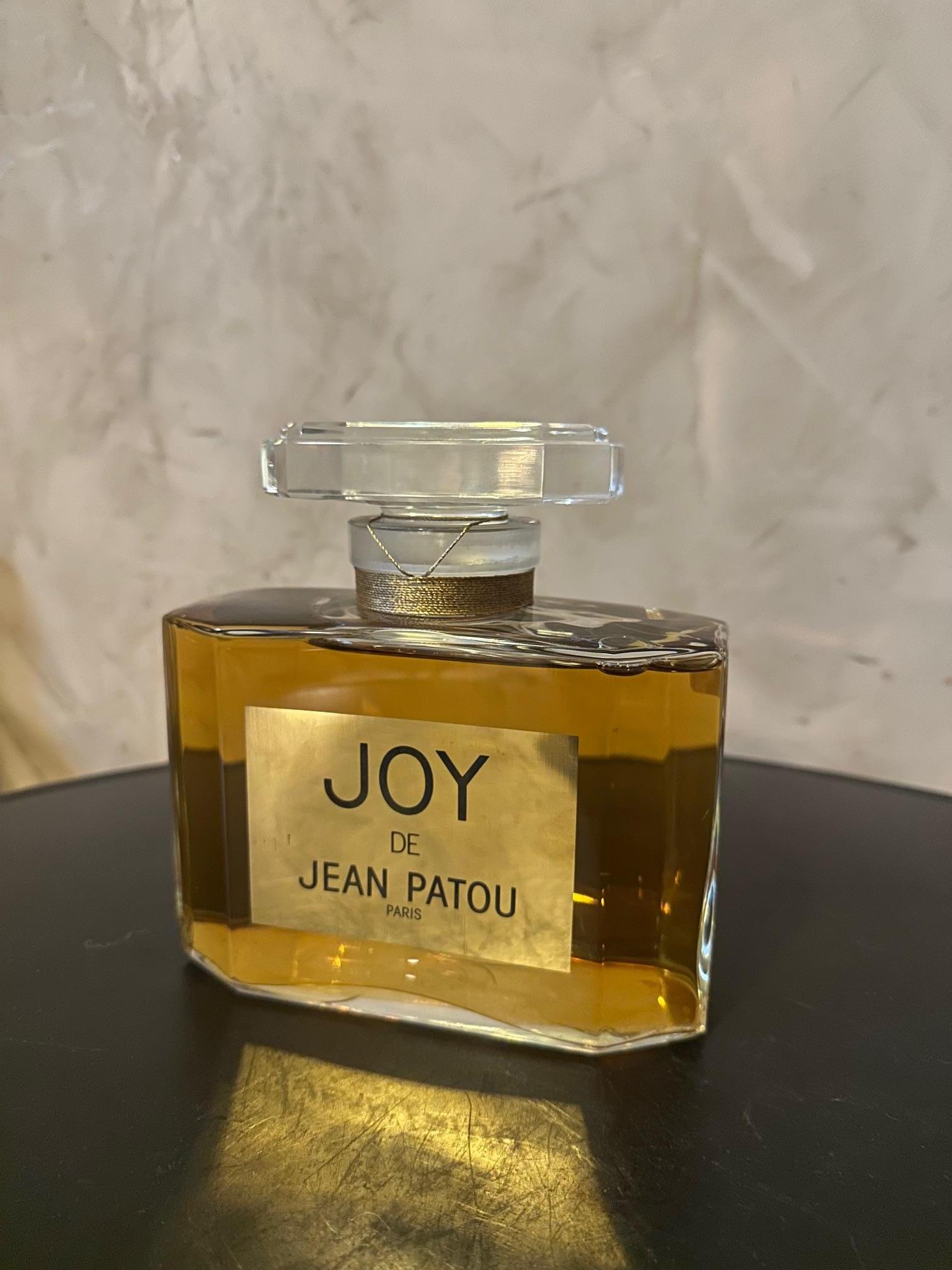 20th century French Jean Patou Factice Bottle Perfume In Good Condition For Sale In LEGNY, FR