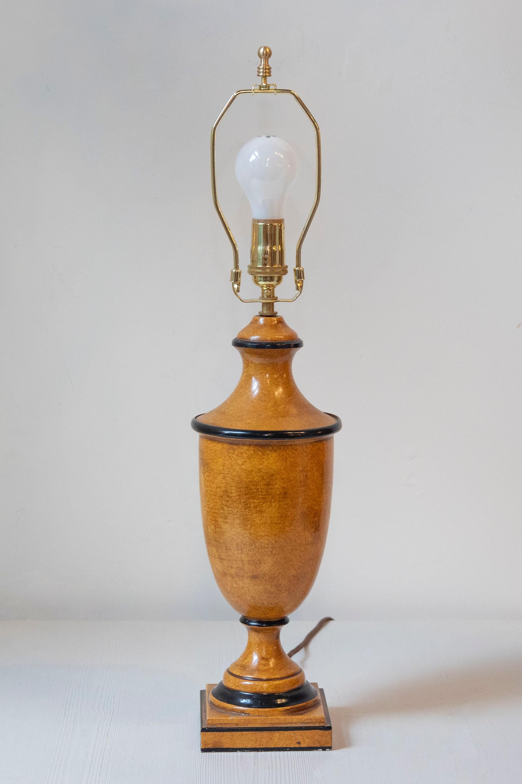 Lámpara francesa del siglo XX en venta 3