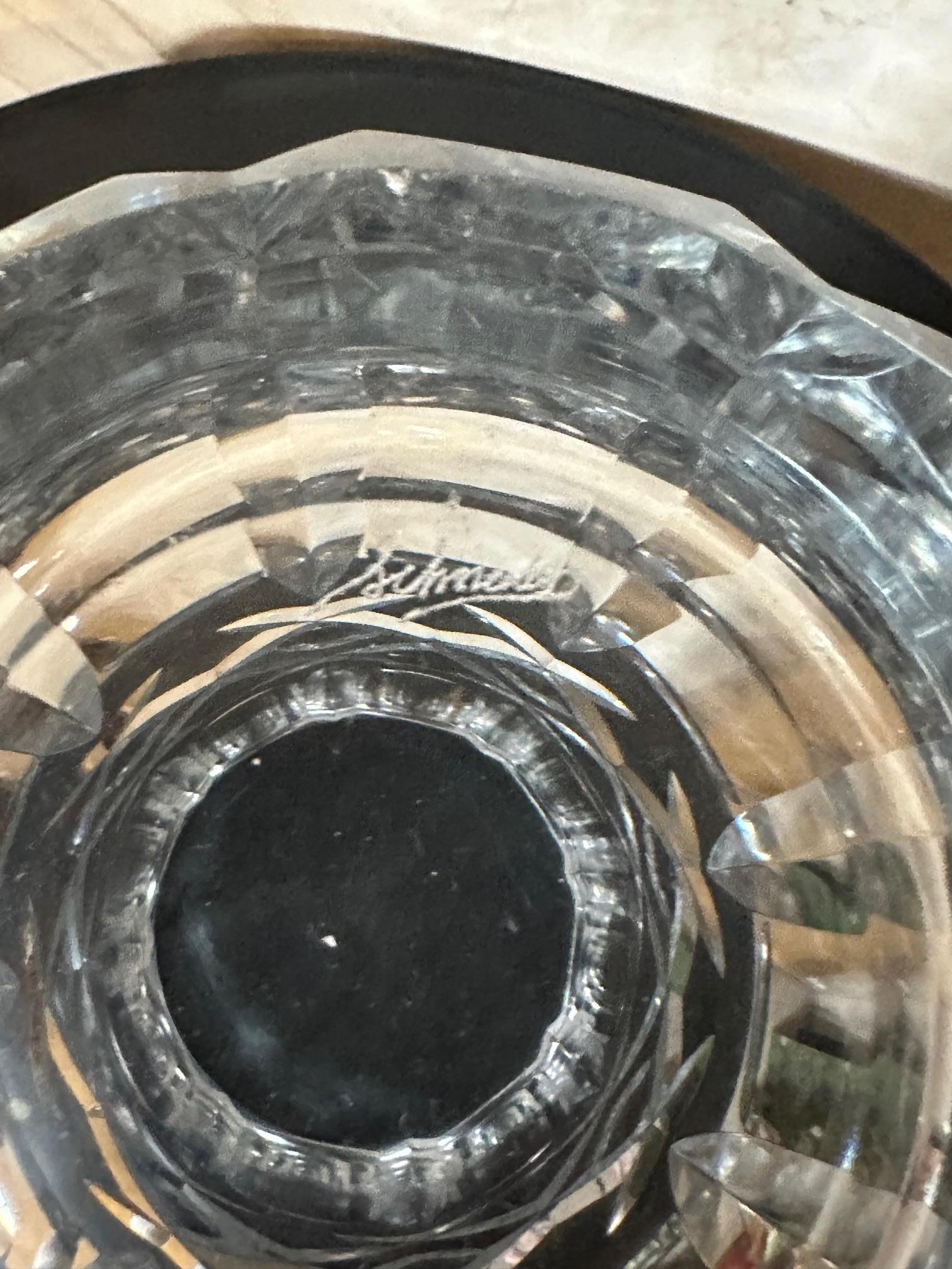 Grand vase en cristal français du 20e siècle signé par Schneider  en vente 4