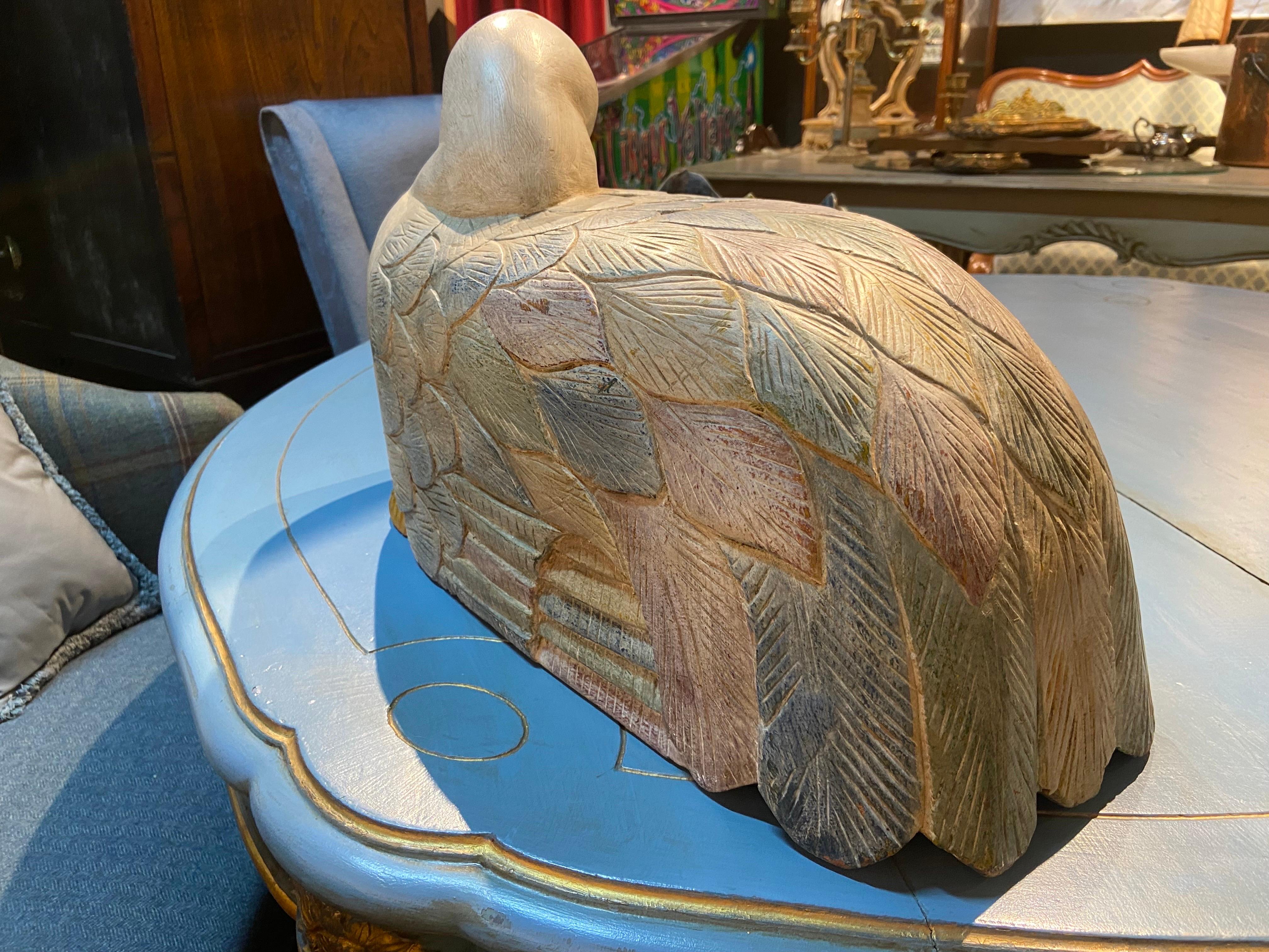 Grands oiseaux décoratifs français du 20ème siècle sculptés et peints à la main Bon état - En vente à Sofia, BG