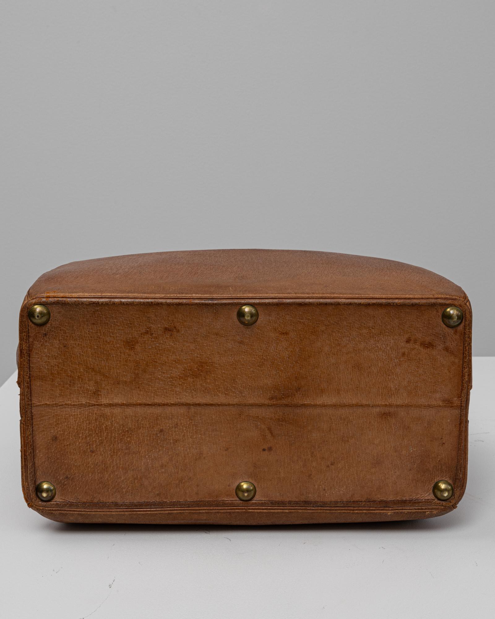 Borsa in pelle francese del XX secolo in vendita 11