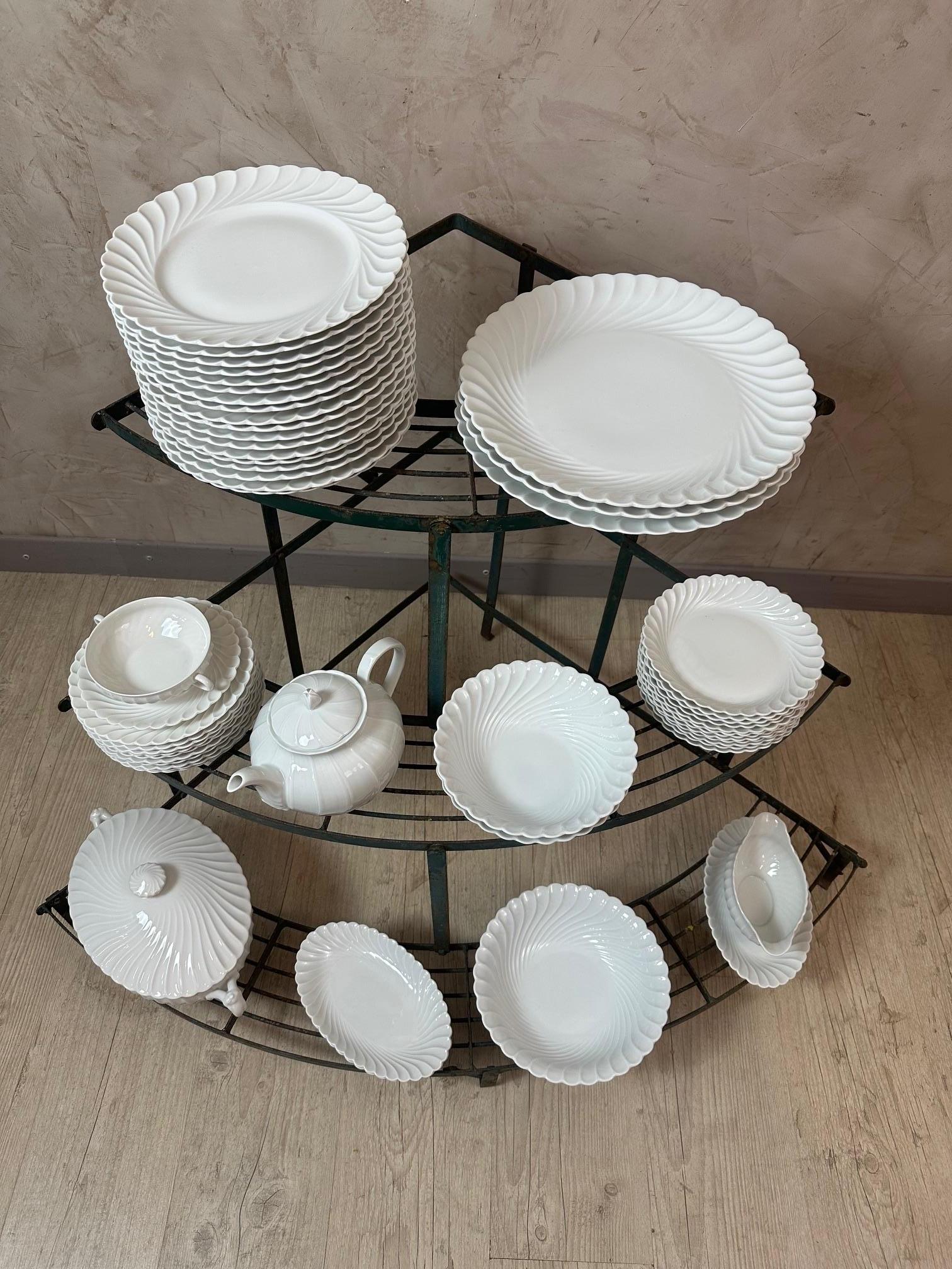 Ensemble en porcelaine de Limoges du 20e siècle par Haviland, années 1960 Bon état - En vente à LEGNY, FR