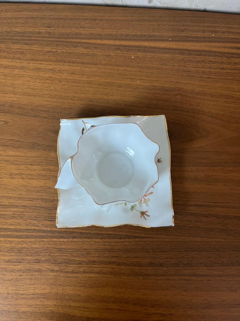 Tazza da tè e piattino in porcellana di Limoges del XX secolo, 1900 in vendita 9