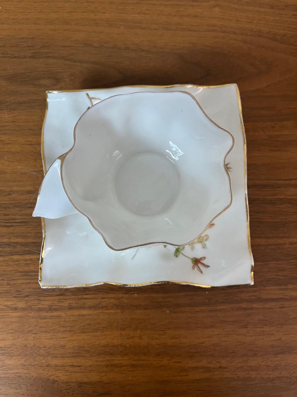 Tazza da tè e piattino in porcellana di Limoges del XX secolo, 1900 in vendita 10