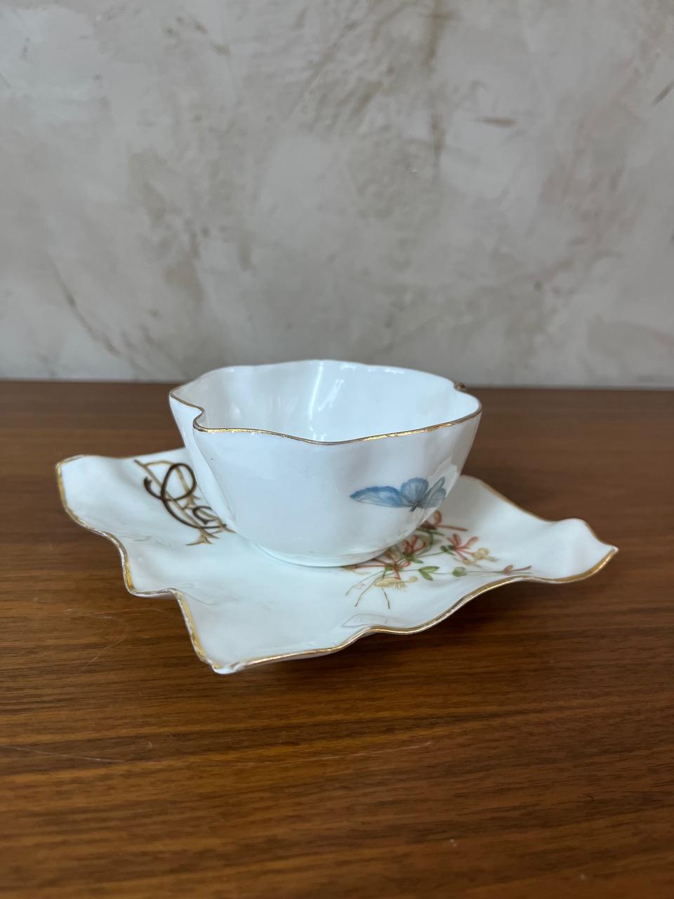 Francese Tazza da tè e piattino in porcellana di Limoges del XX secolo, 1900 in vendita