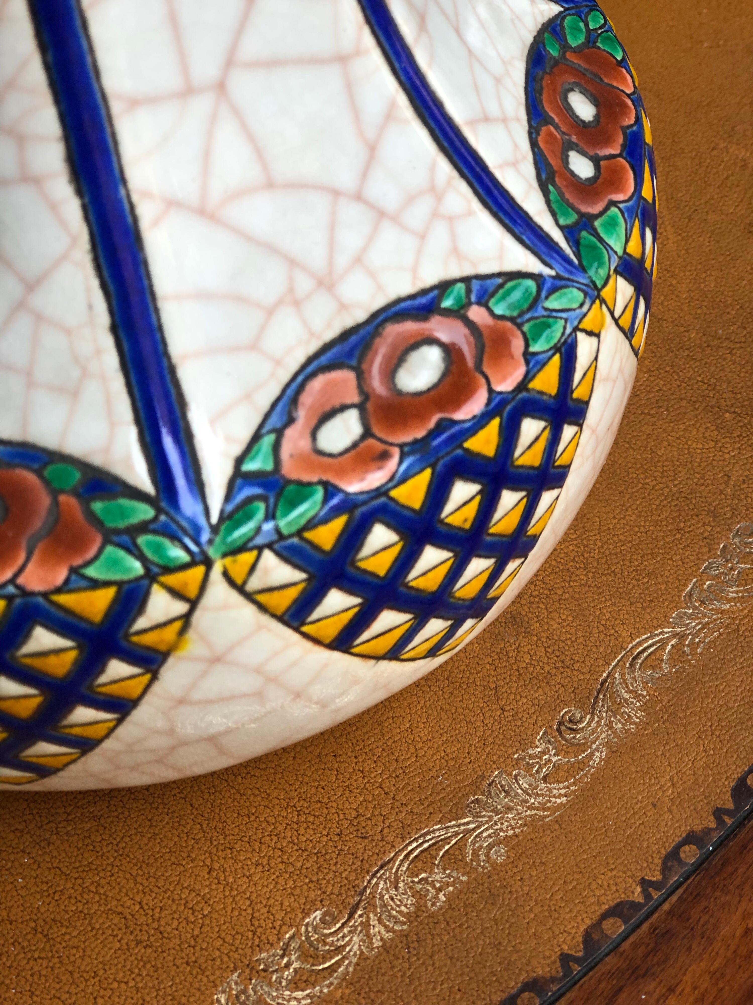 Französische Longwy Art-déco-Keramikvase in Piriform, 20. Jahrhundert, D 5053 im Zustand „Gut“ im Angebot in Sofia, BG