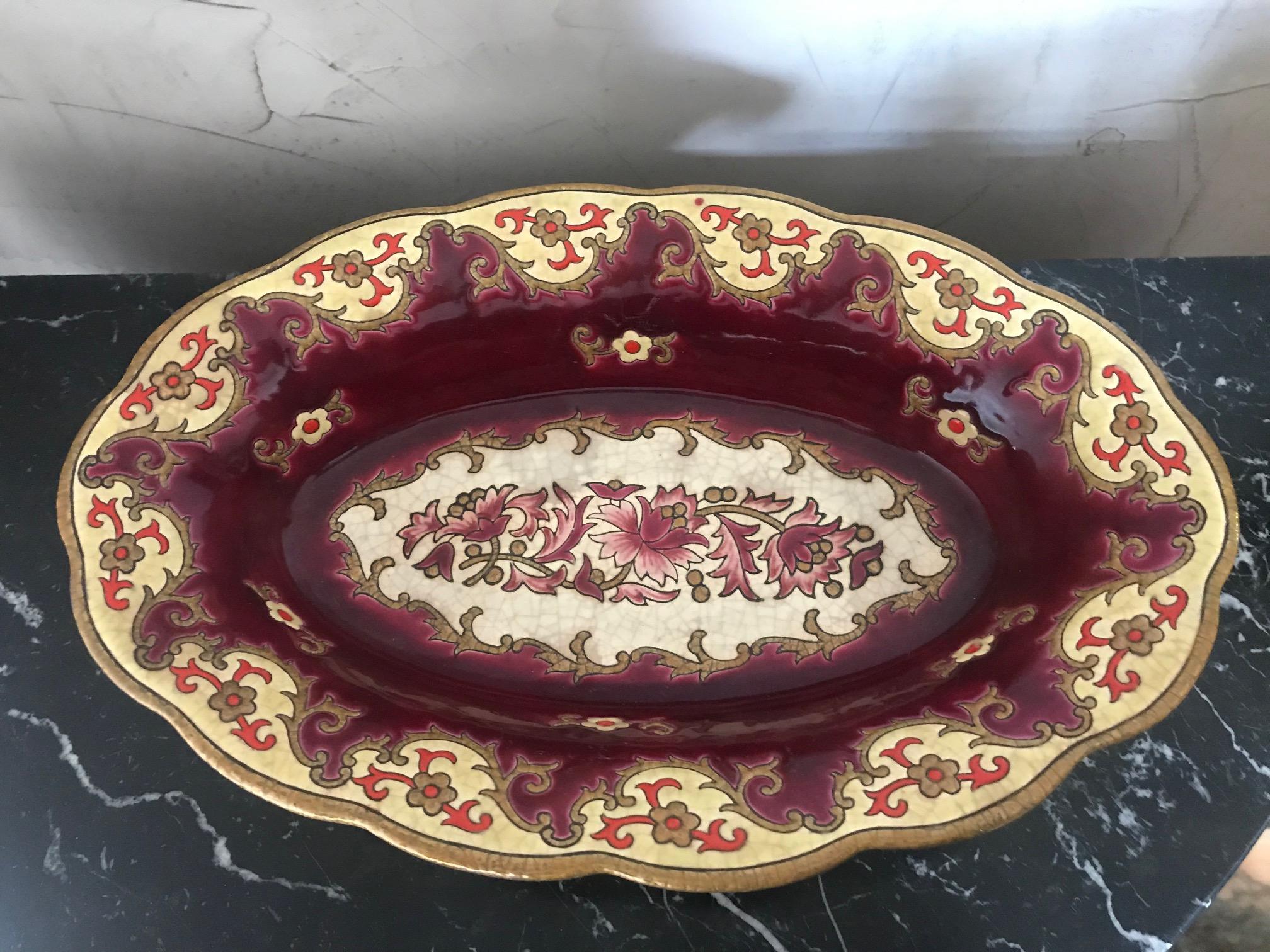 20th Century French Longwy Faience and Gold Nets Plate, 1955 In Good Condition For Sale In LEGNY, FR