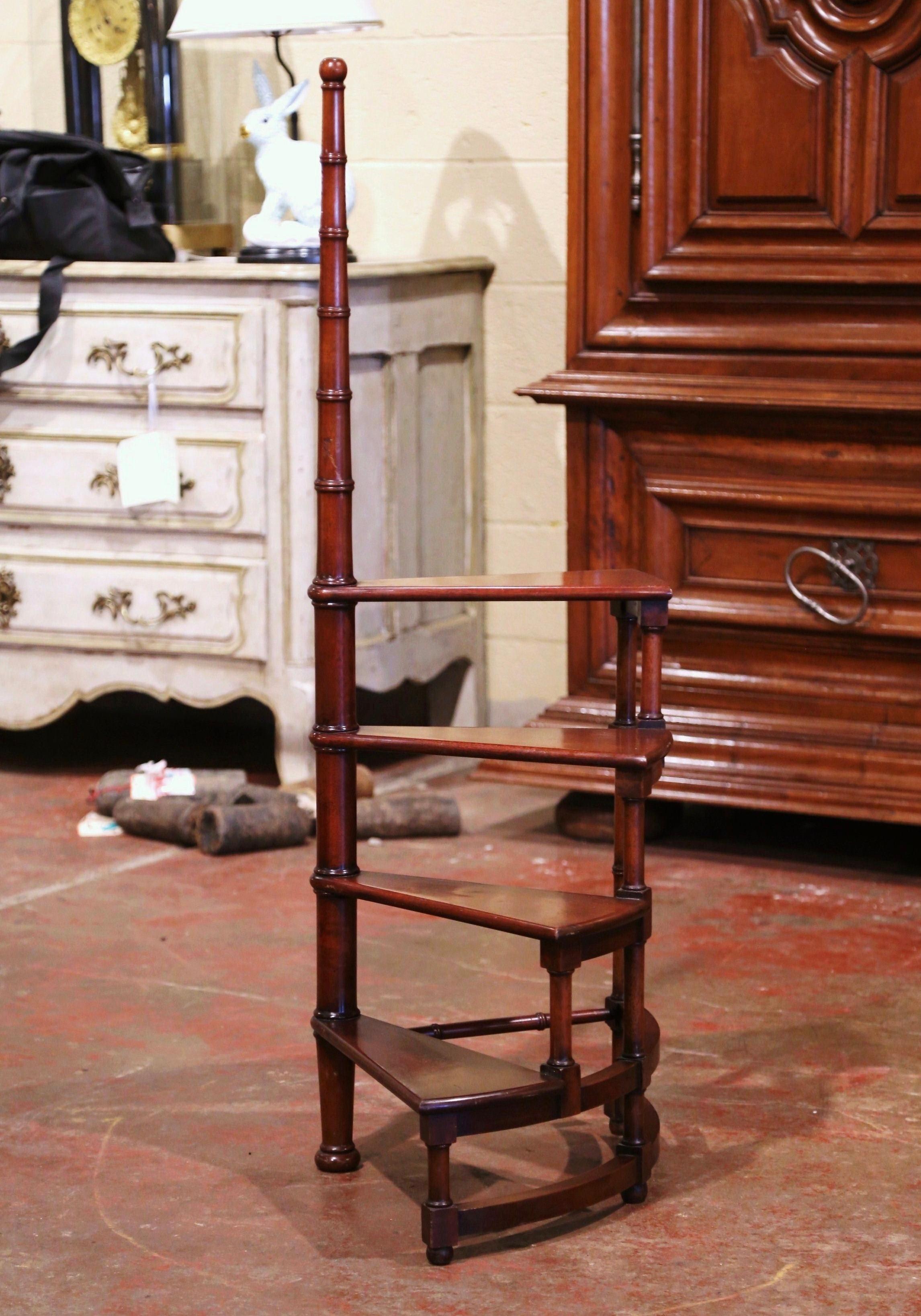20th Century French Louis XIII Carved Mahogany Library Spiral Step Ladder In Excellent Condition In Dallas, TX