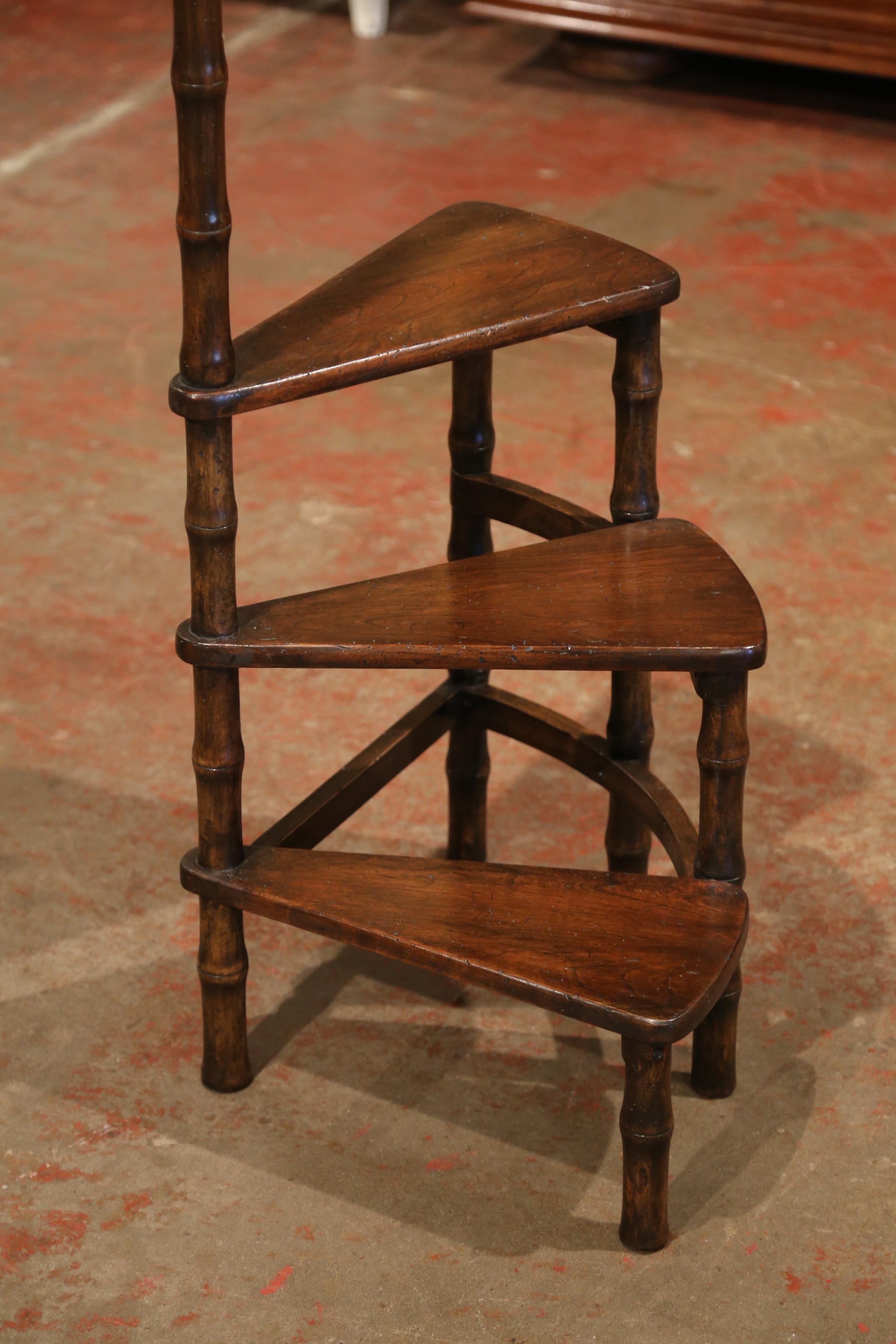 Patinated 20th Century French Louis XIII Carved Walnut Library Spiral Step Ladder