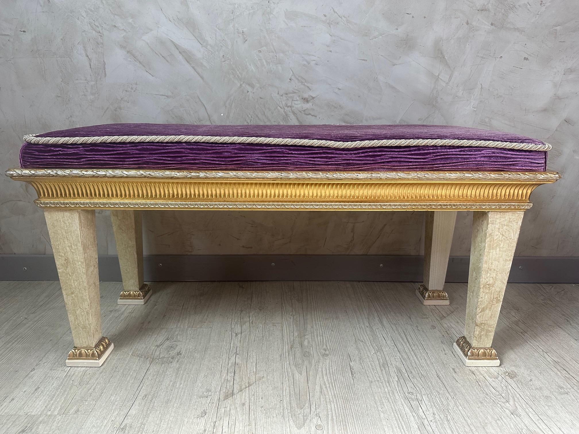 Fin du 20e siècle Banc français du 20e siècle de style Louis XIV en résine et velours, années 1980 en vente