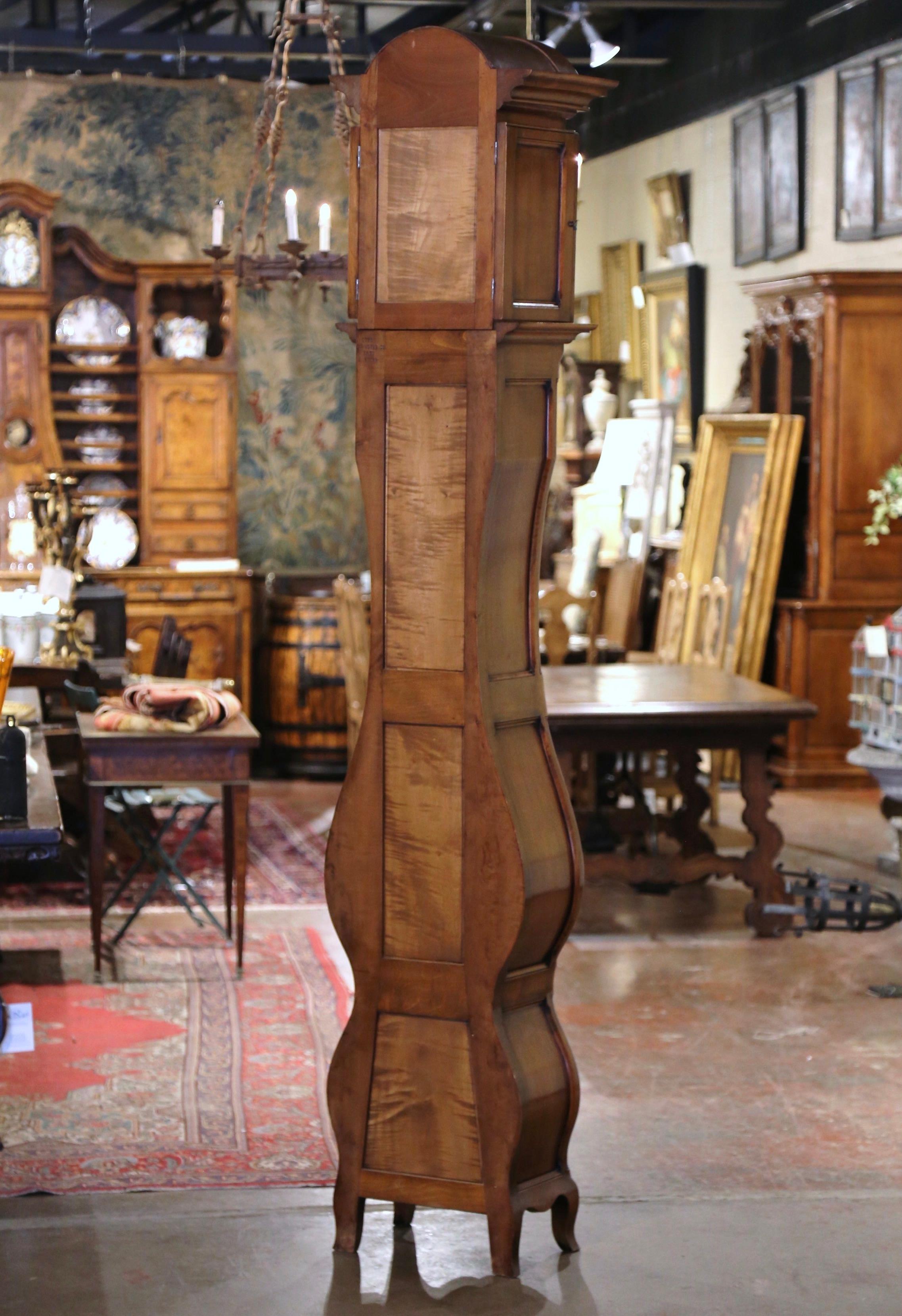 20th Century French Louis XV Carved Burl Wood Grandfather Clock from Lyon Region For Sale 6