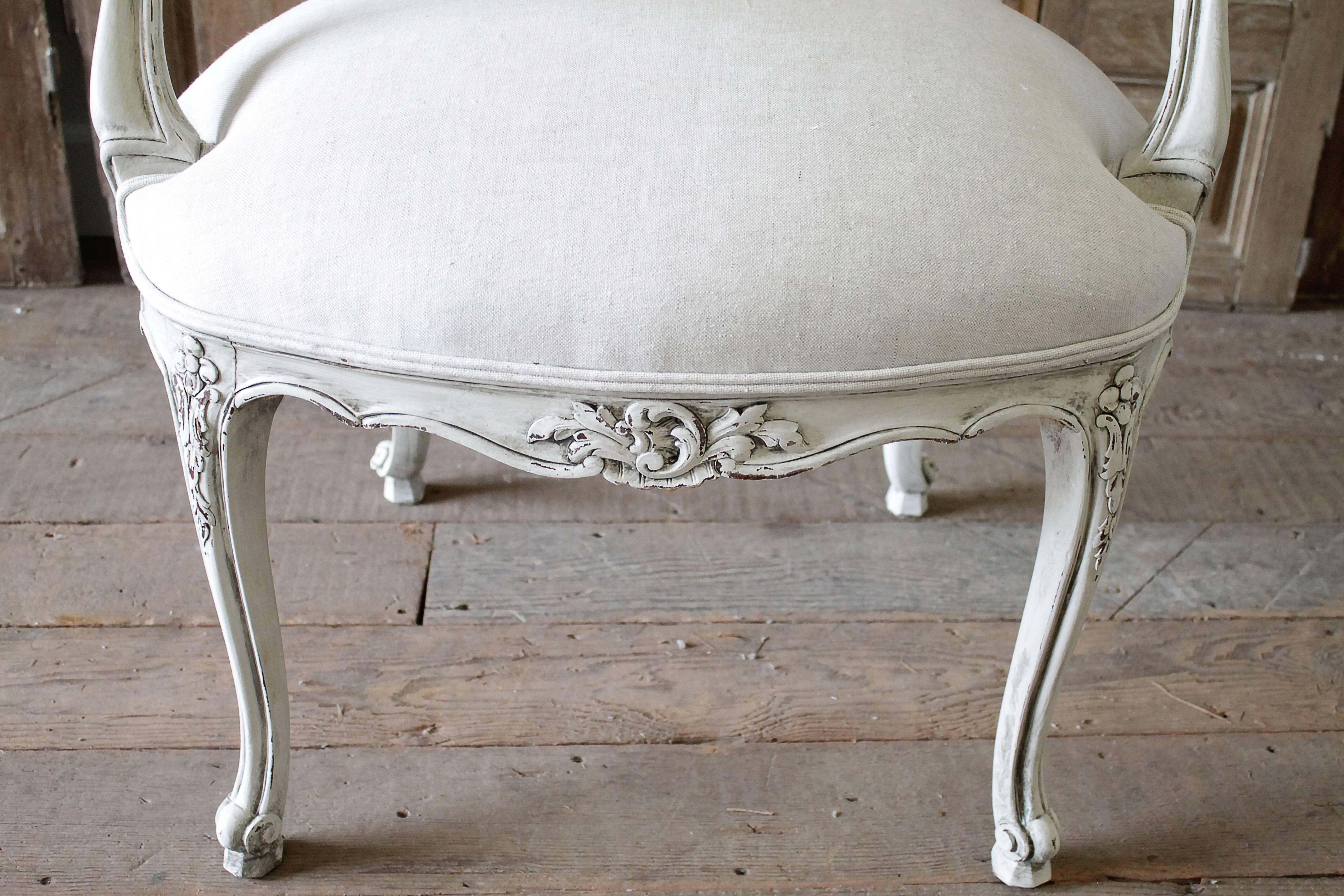 20th Century French Louis XV Style Armchair Upholstered in Belgian Linen 1
