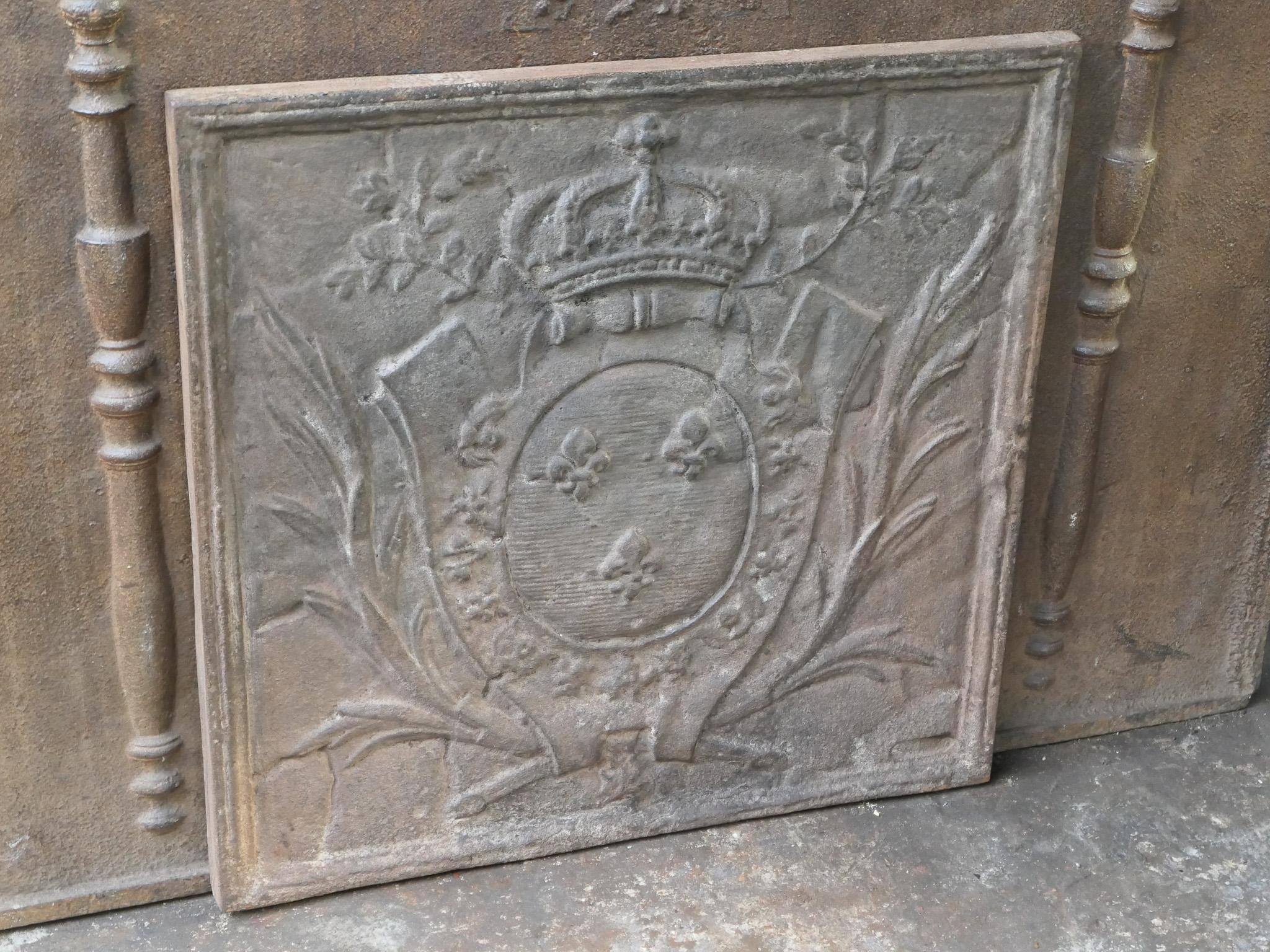 20th Century French Louis XV Style 'Arms of France' Fireback / Backsplash For Sale 4