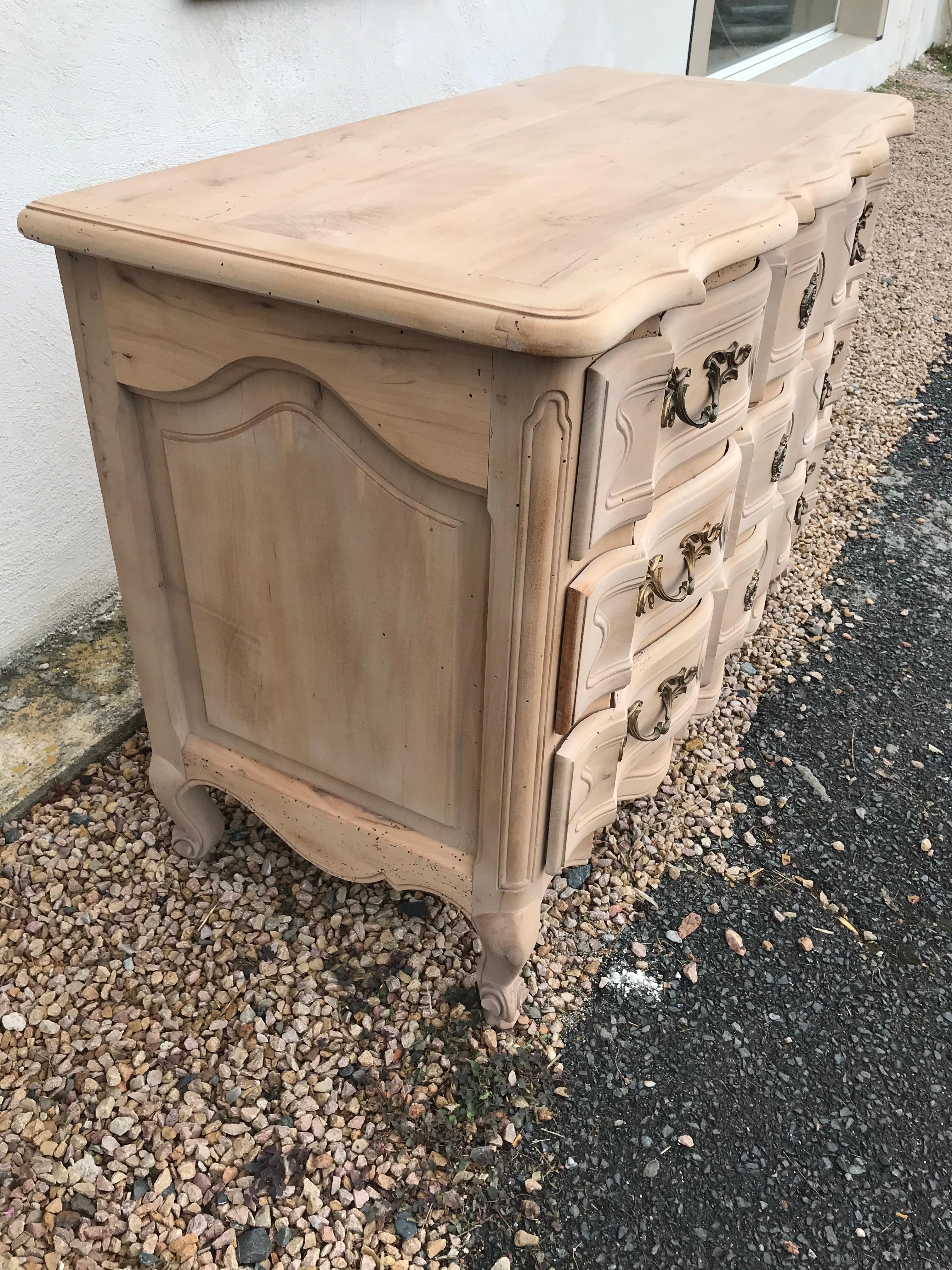 20th Century French Louis XV Style Beech Commode, 1940s In Good Condition In LEGNY, FR