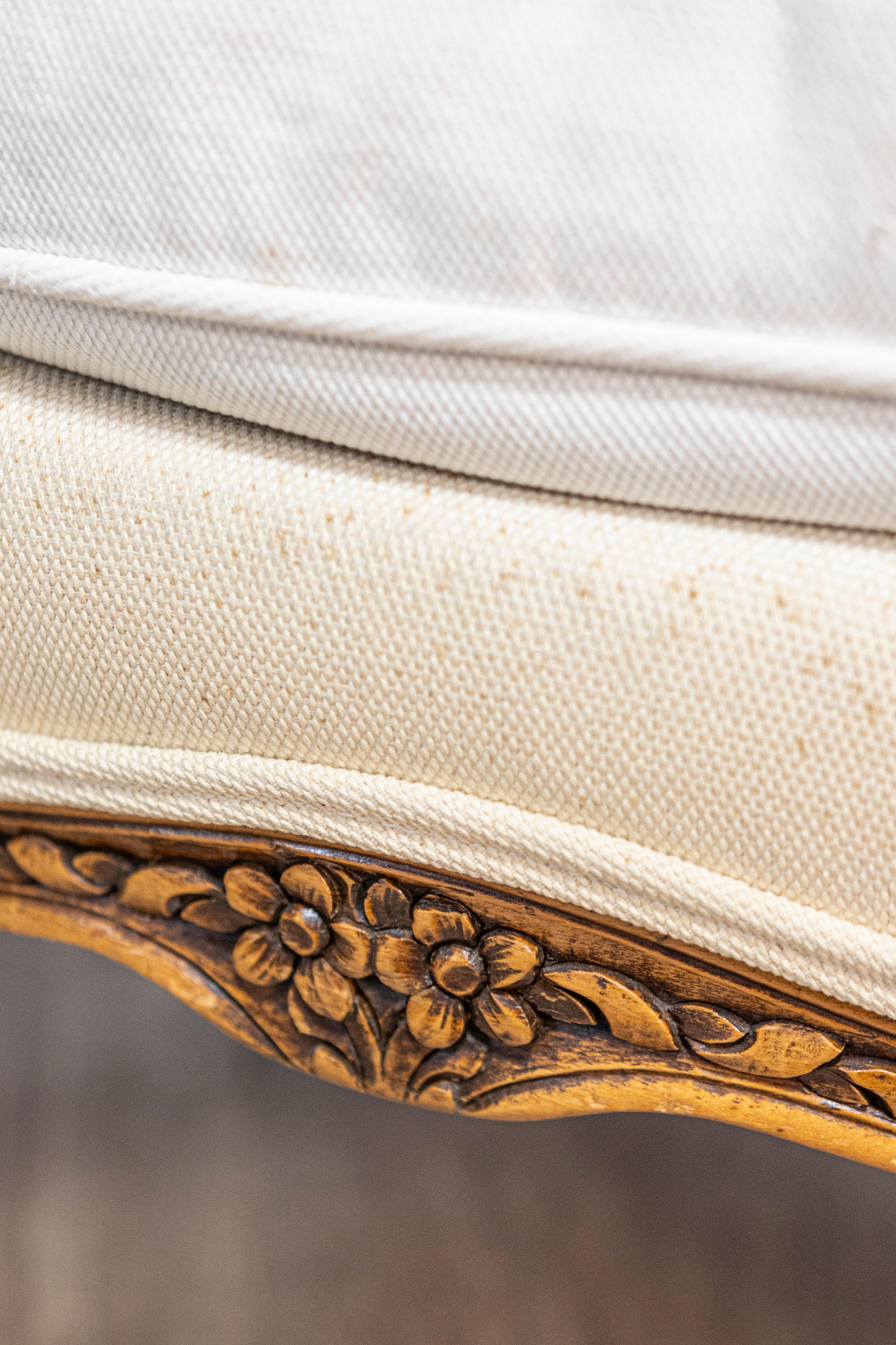 20th Century French Louis XV Style Bergere For Sale 7