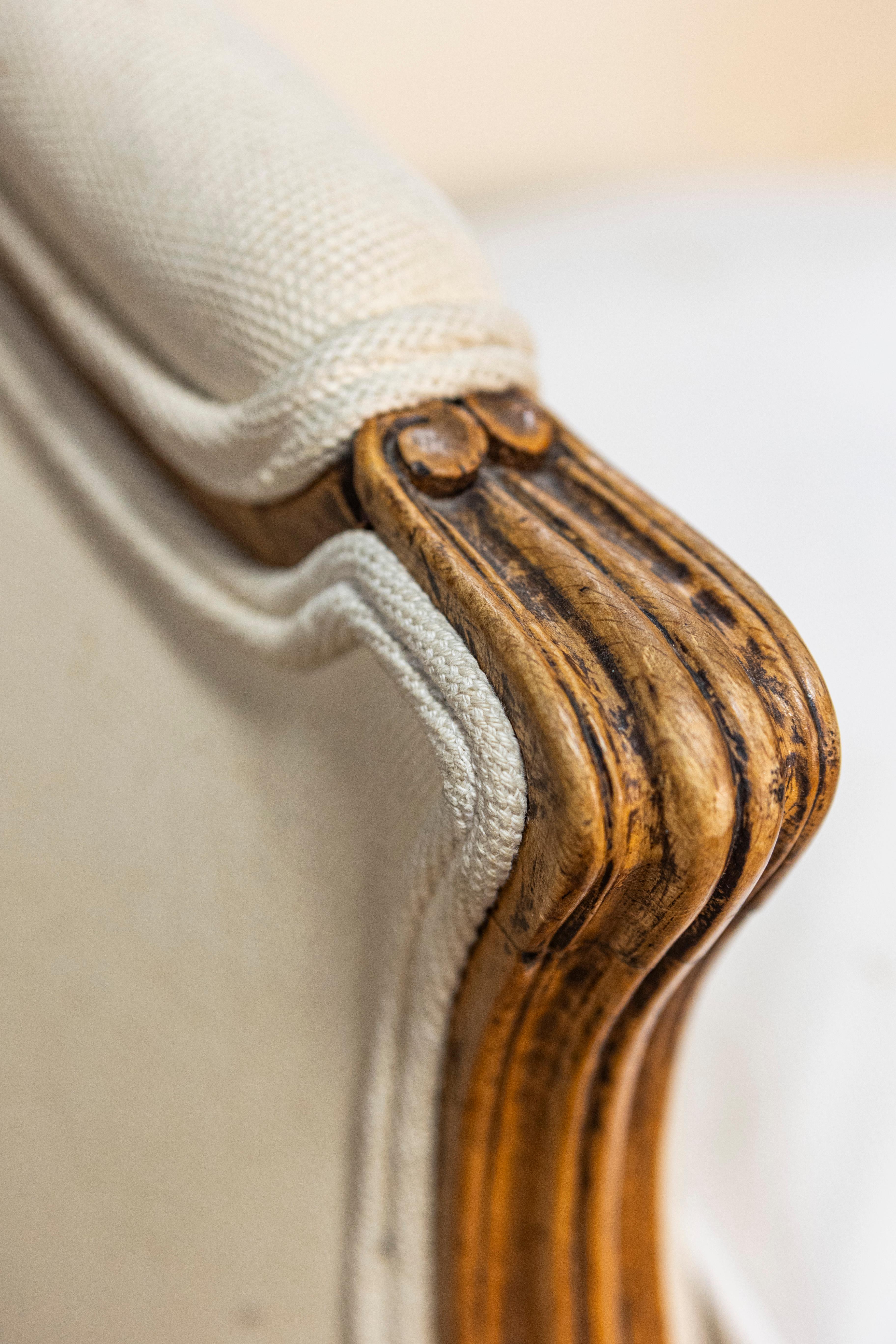 20th Century French Louis XV Style Bergere For Sale 9