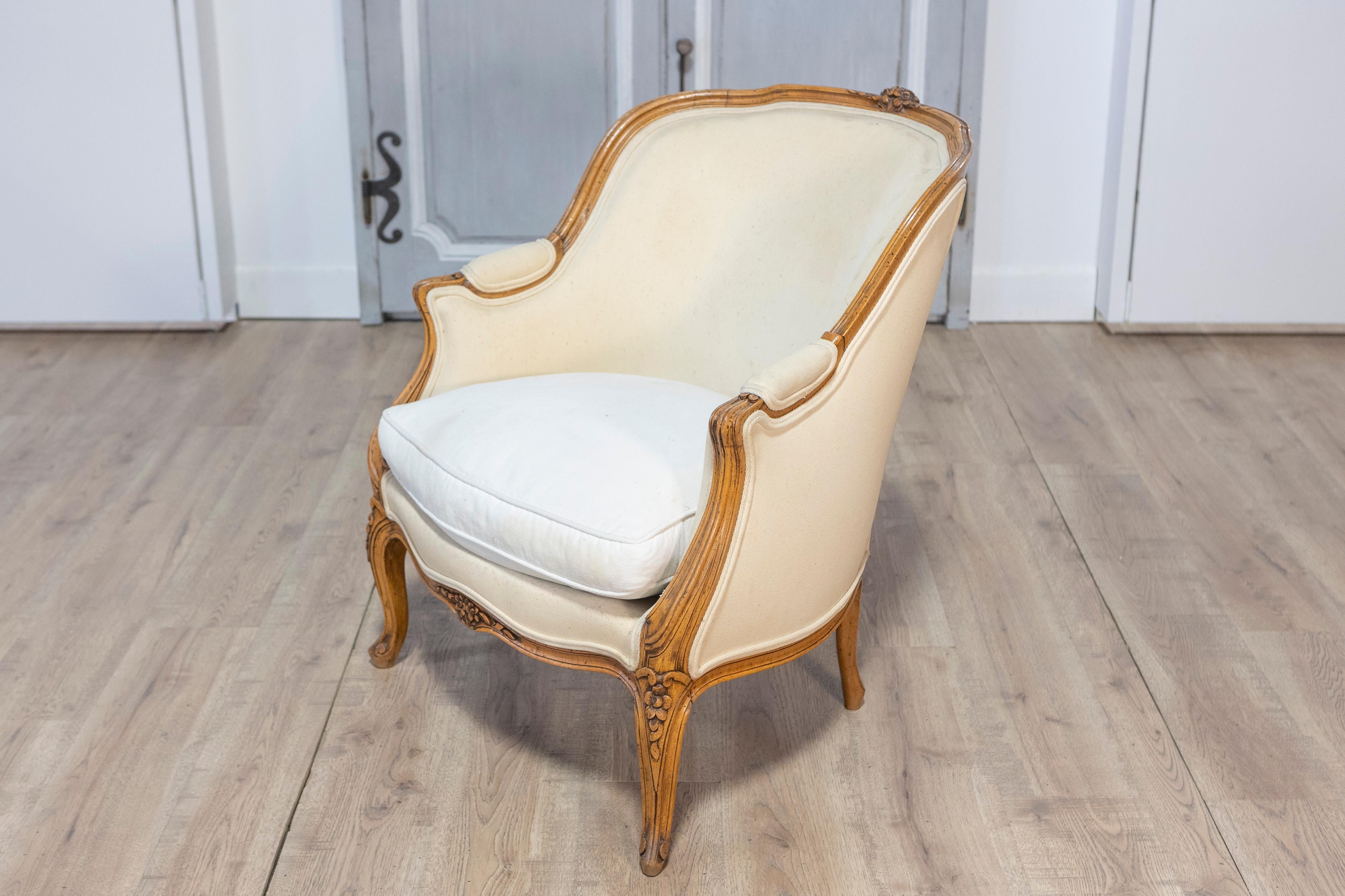 20th Century French Louis XV Style Bergere In Good Condition For Sale In Atlanta, GA