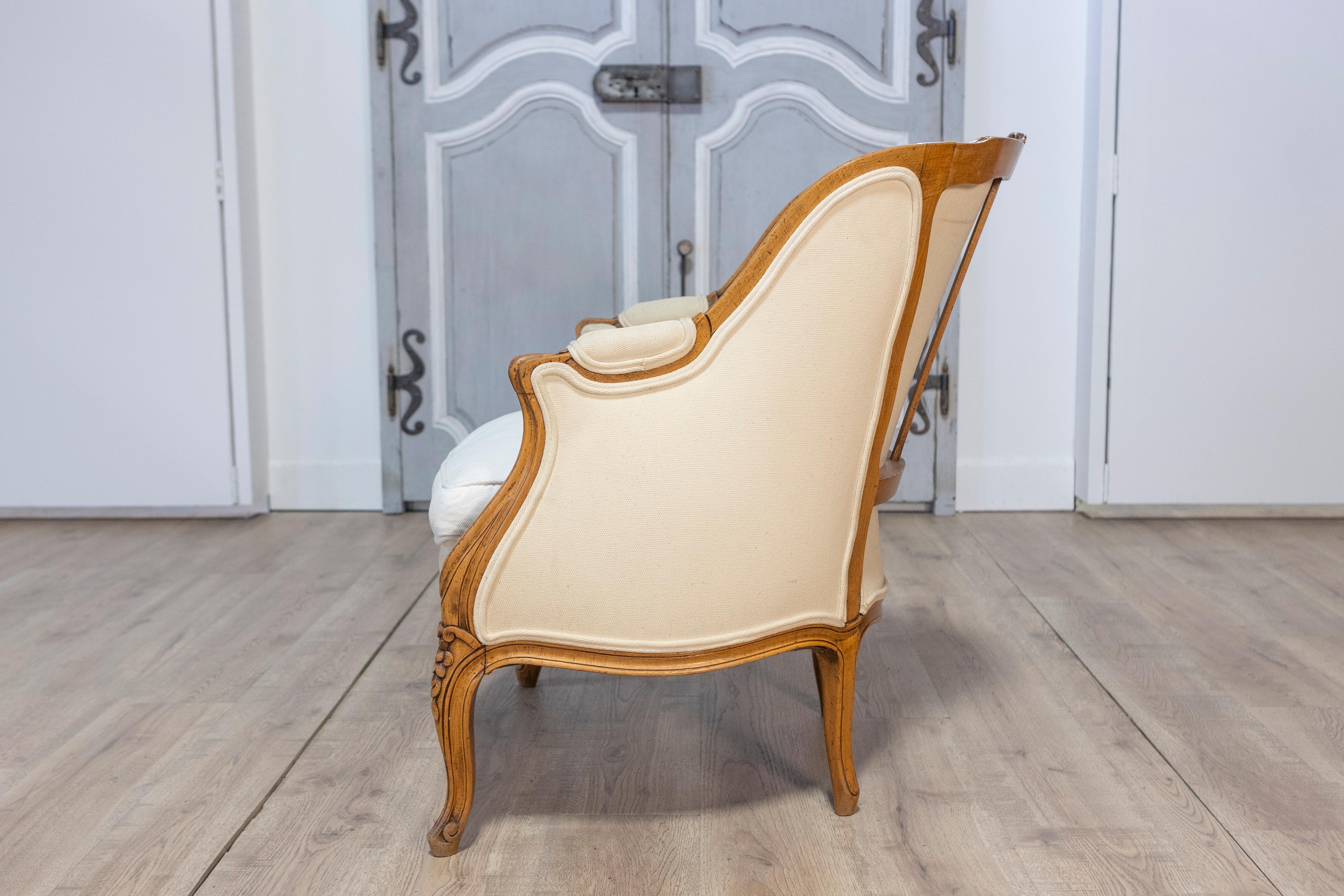 20th Century French Louis XV Style Bergere For Sale 2