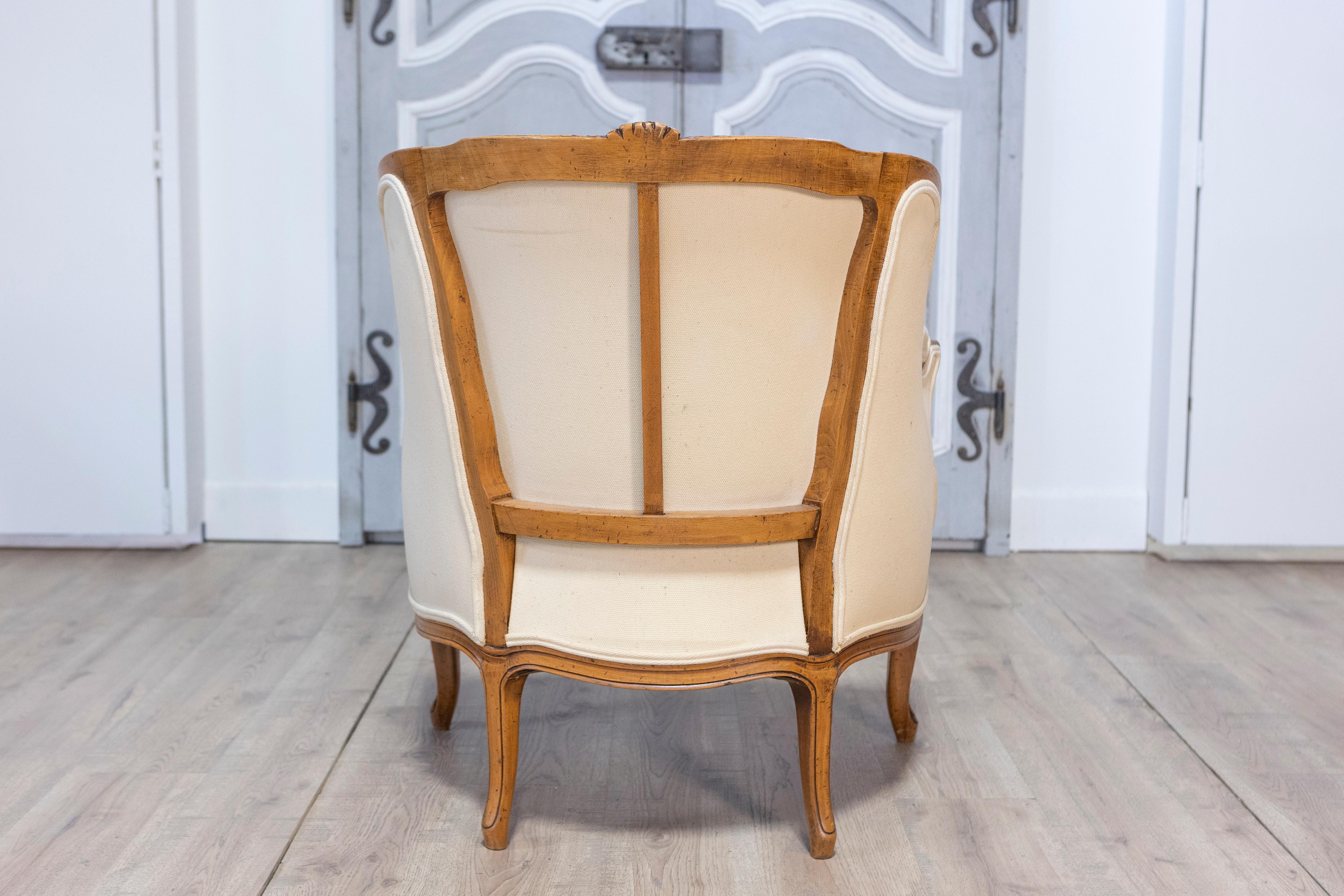 20th Century French Louis XV Style Bergere For Sale 3