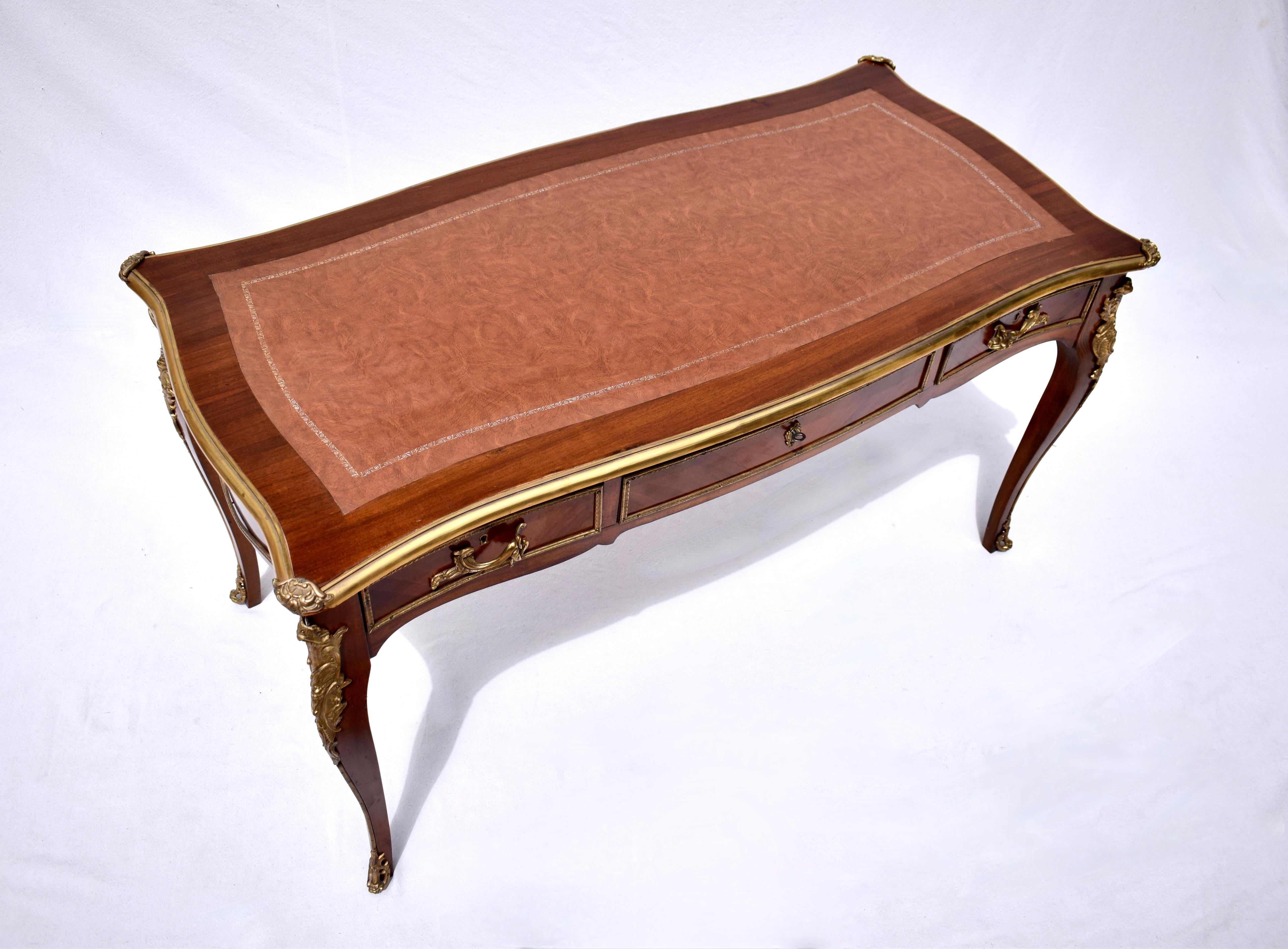 20th Century French Louis XV Style Bureau Plat For Sale 2