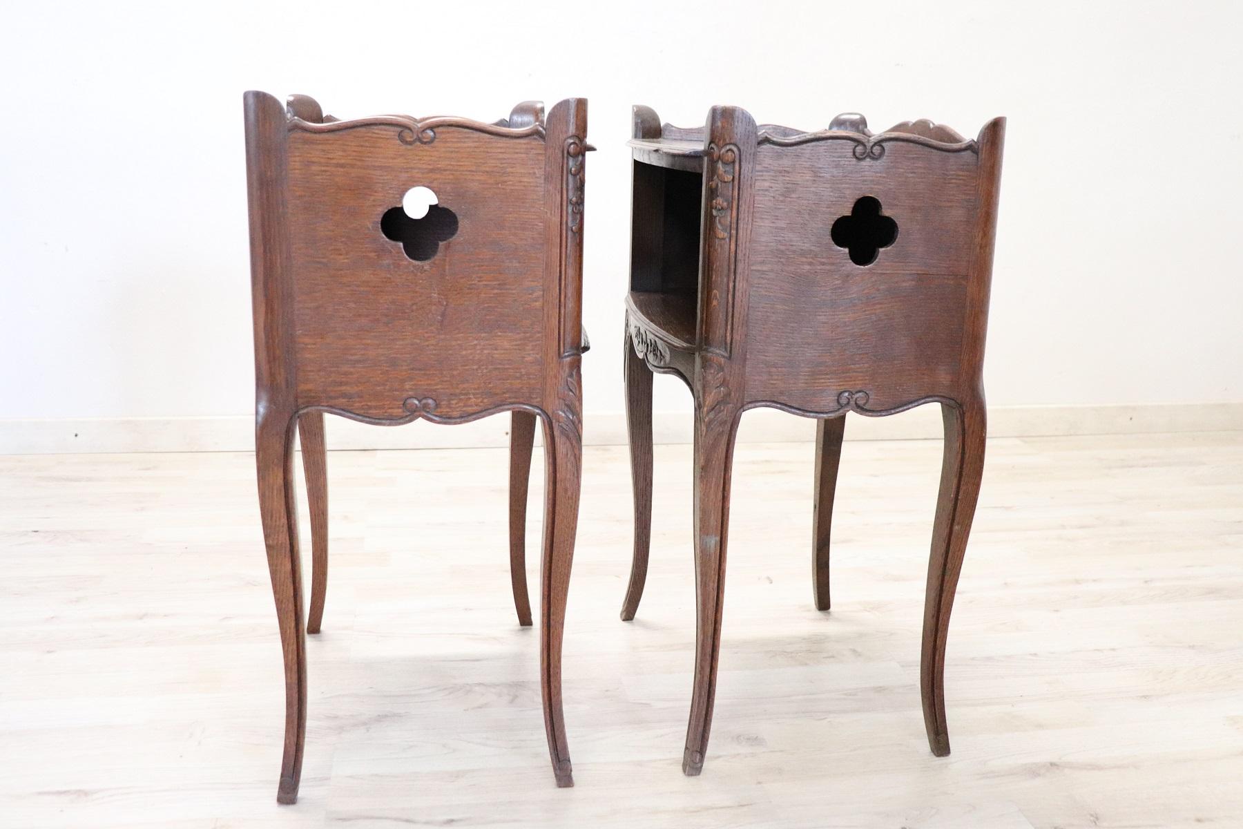 Mid-20th Century 20th Century French Louis XV Style Carved Oak Pair of Nightstands