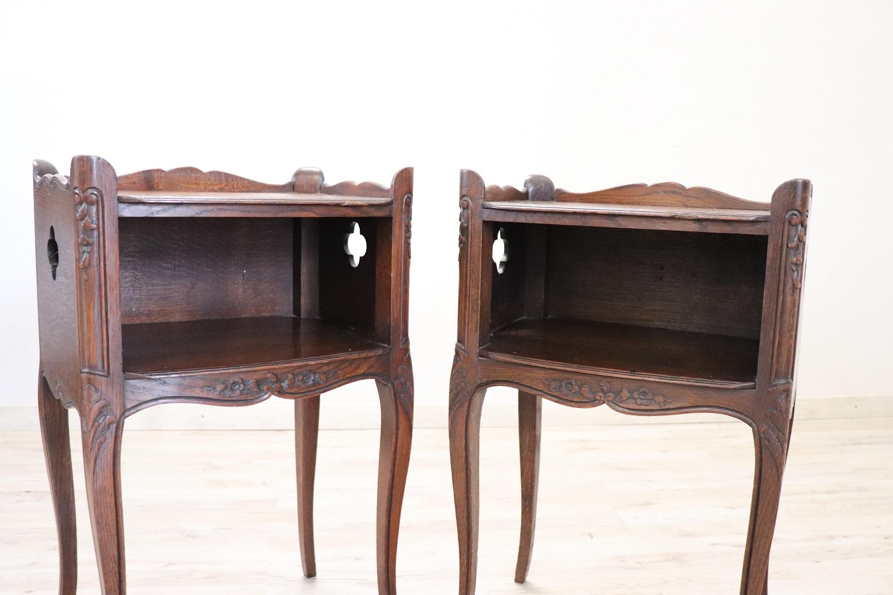 20th Century French Louis XV Style Carved Oak Pair of Nightstands 1