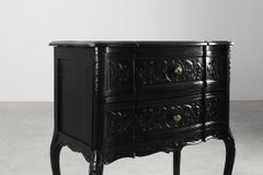 20th Century French Louis XV Style Chest of Drawers in Carved Wood