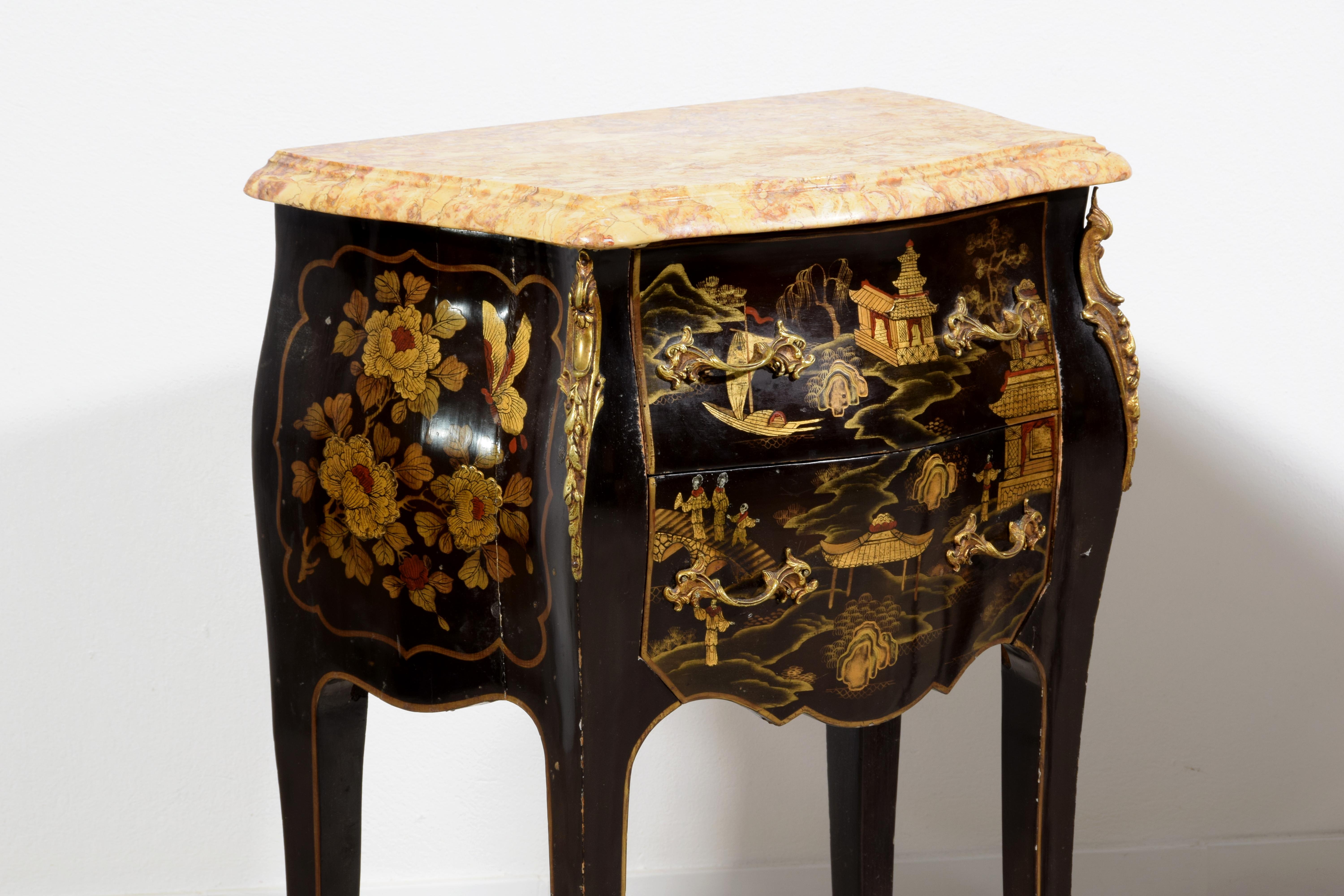 20th century, French Louis XV style Chinoiserie Lacquered Wood Night Stend  For Sale 12
