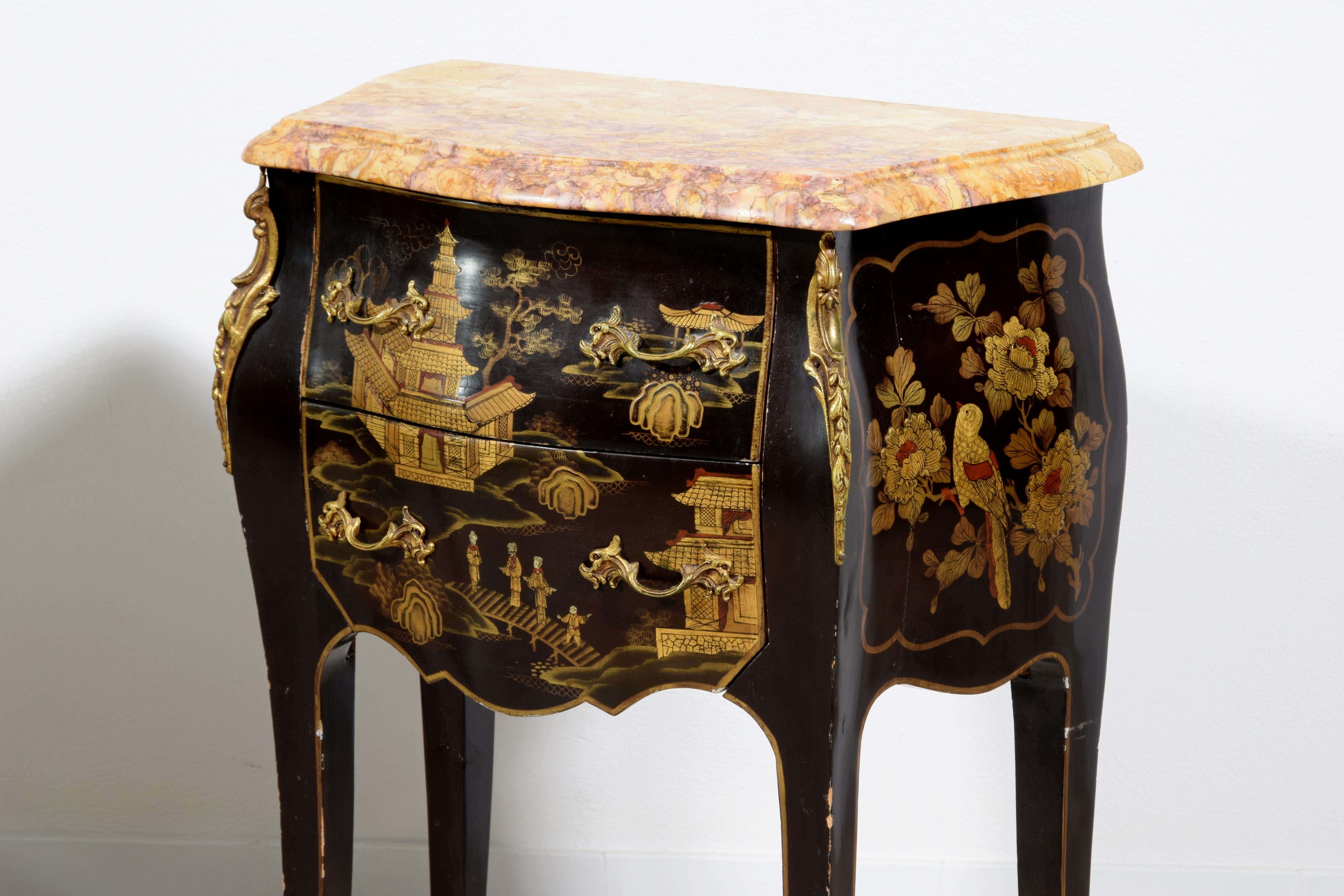 20th century, French Louis XV style Chinoiserie Lacquered Wood Night Stend  For Sale 13