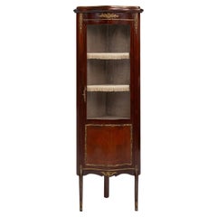 Vitrine d'angle française du 20e siècle de style Louis XV avec verre arqué, ca