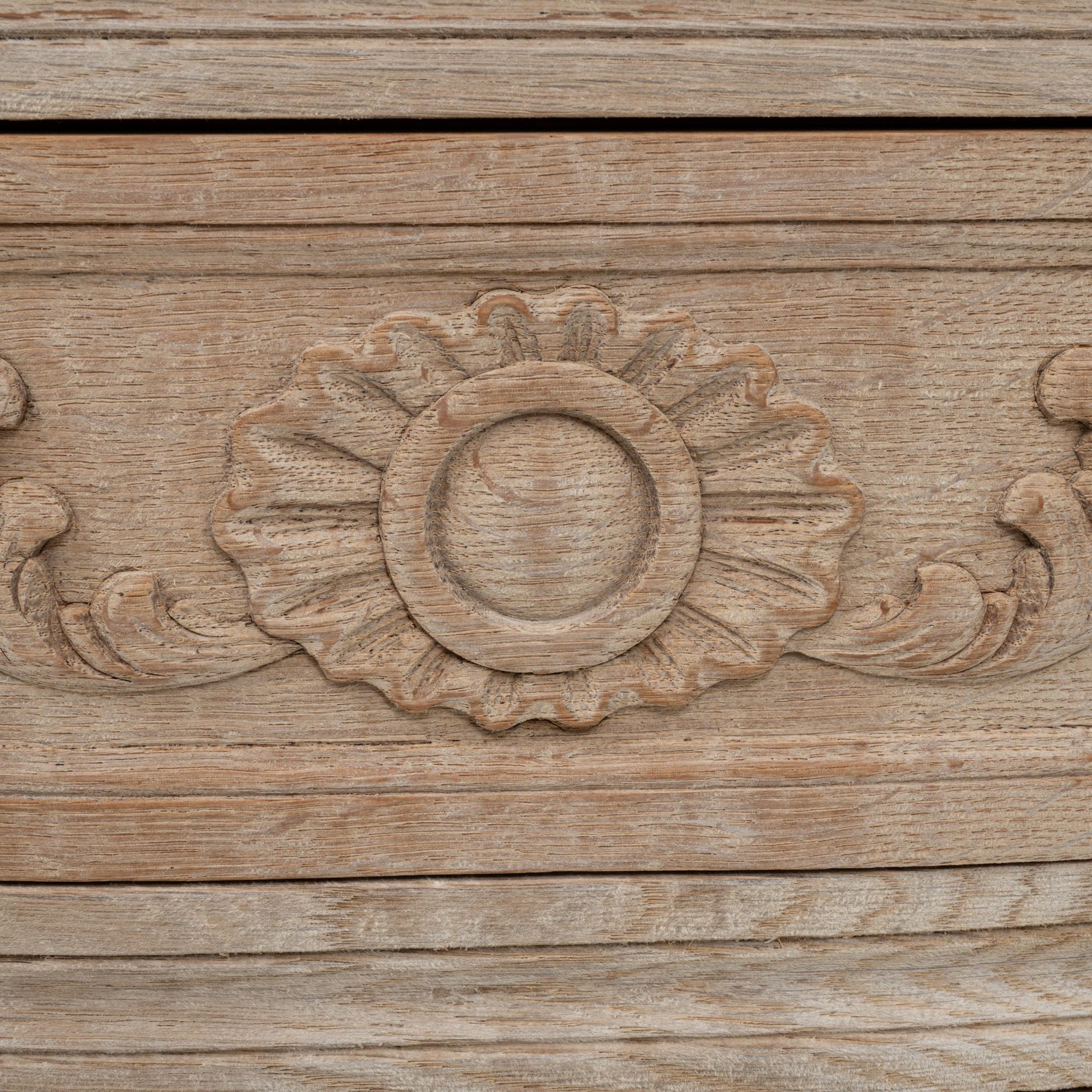 Cassettiera francese del XX secolo in stile Luigi XV di Oak in vendita 6