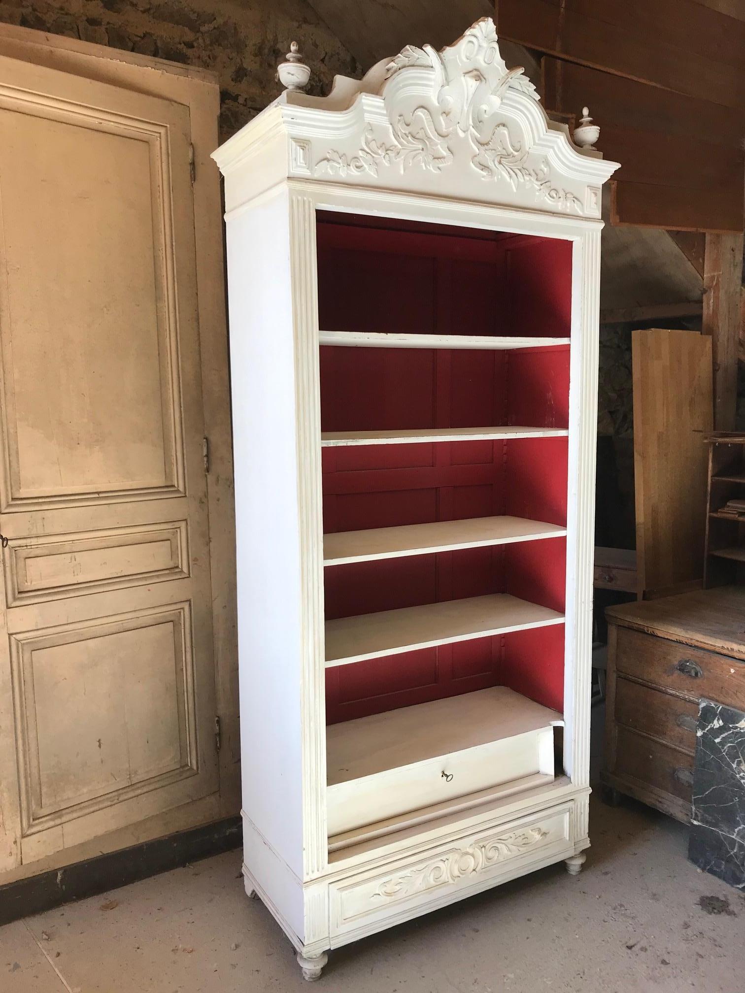 20th Century French Louis XV Style Painted Armoire, 1920s In Good Condition In LEGNY, FR