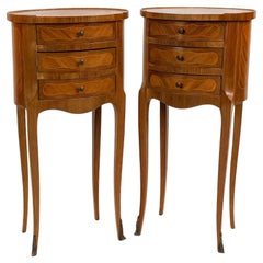 Coppia di comodini francesi in stile Luigi XV del XX secolo, anni '50