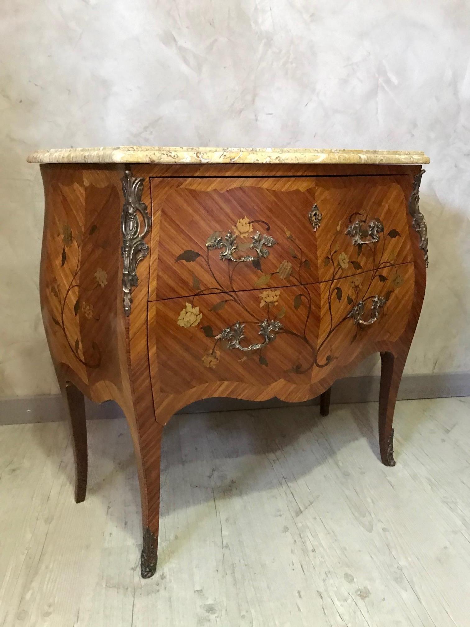 Mid-20th Century 20th Century French Louis XV Style Walnut Marquetry Commode, 1950s