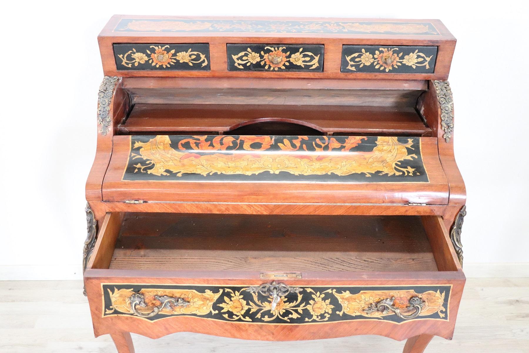 20th Century French Louis XV Style Wood Inlay Golden Bronzes Bureau Desk In Excellent Condition In Casale Monferrato, IT