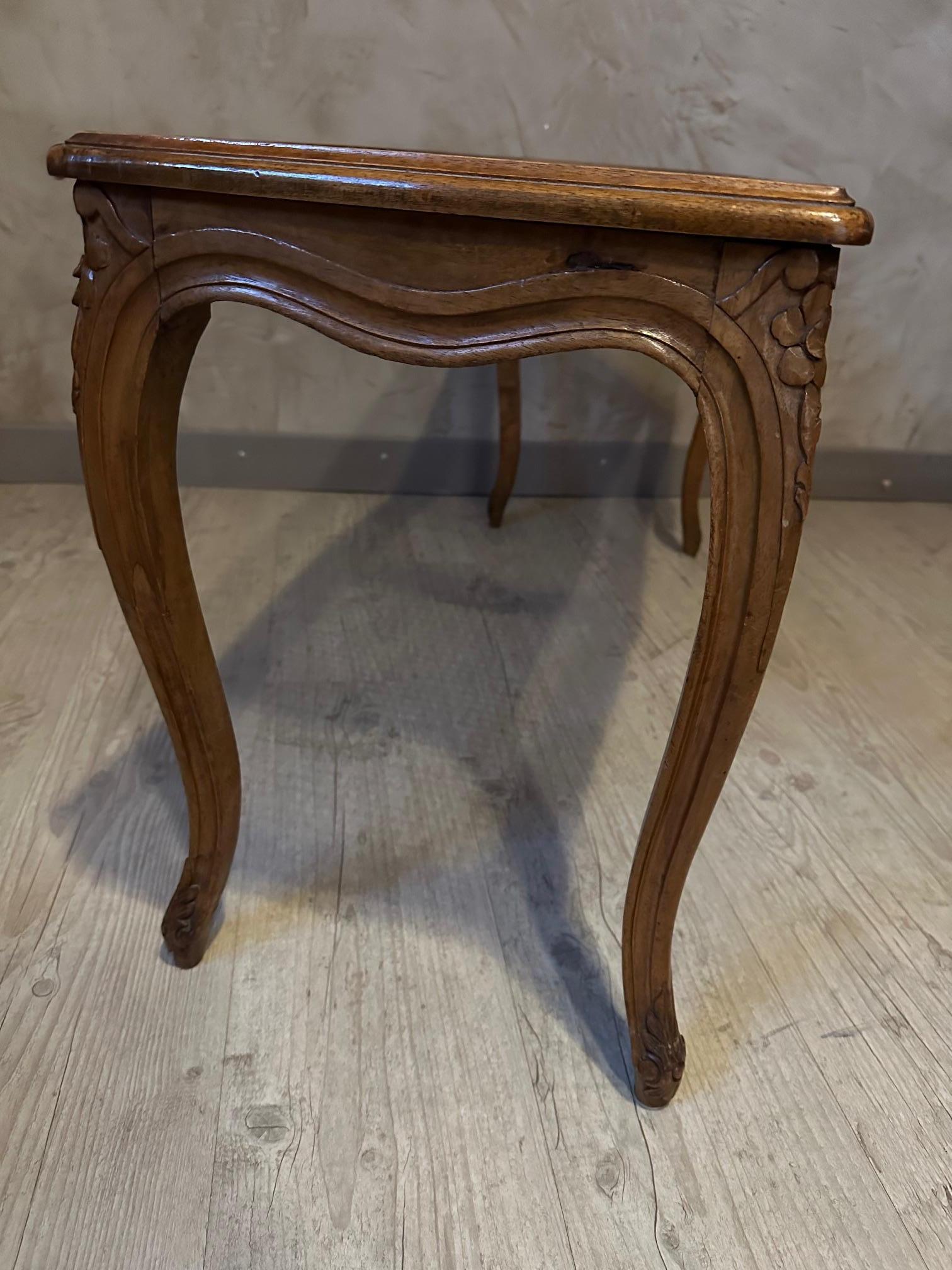 20th century French Louis XV Walnut and Caned Bench, 1900s For Sale 1