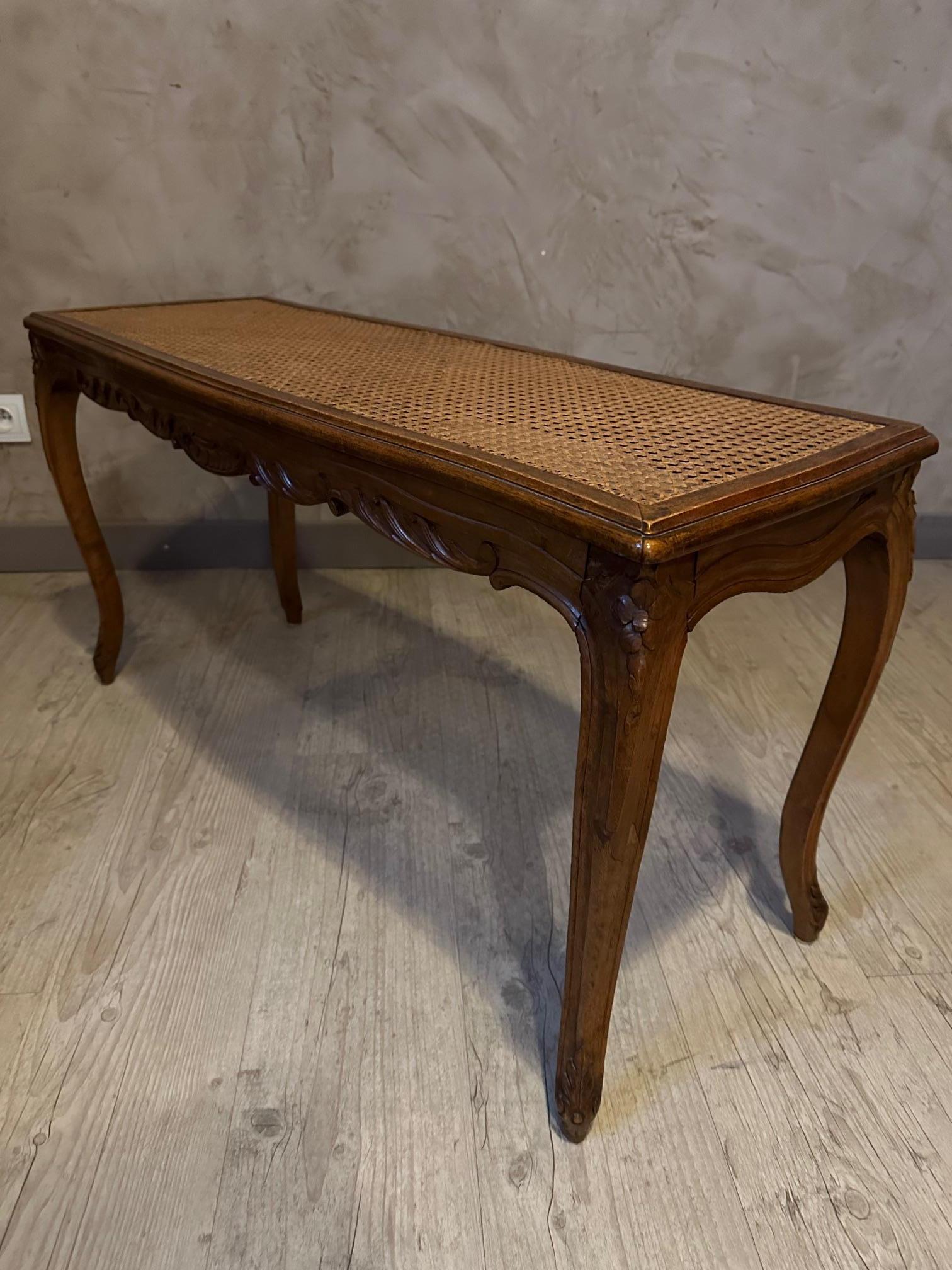 20th century French Louis XV Walnut and Caned Bench, 1900s For Sale 3