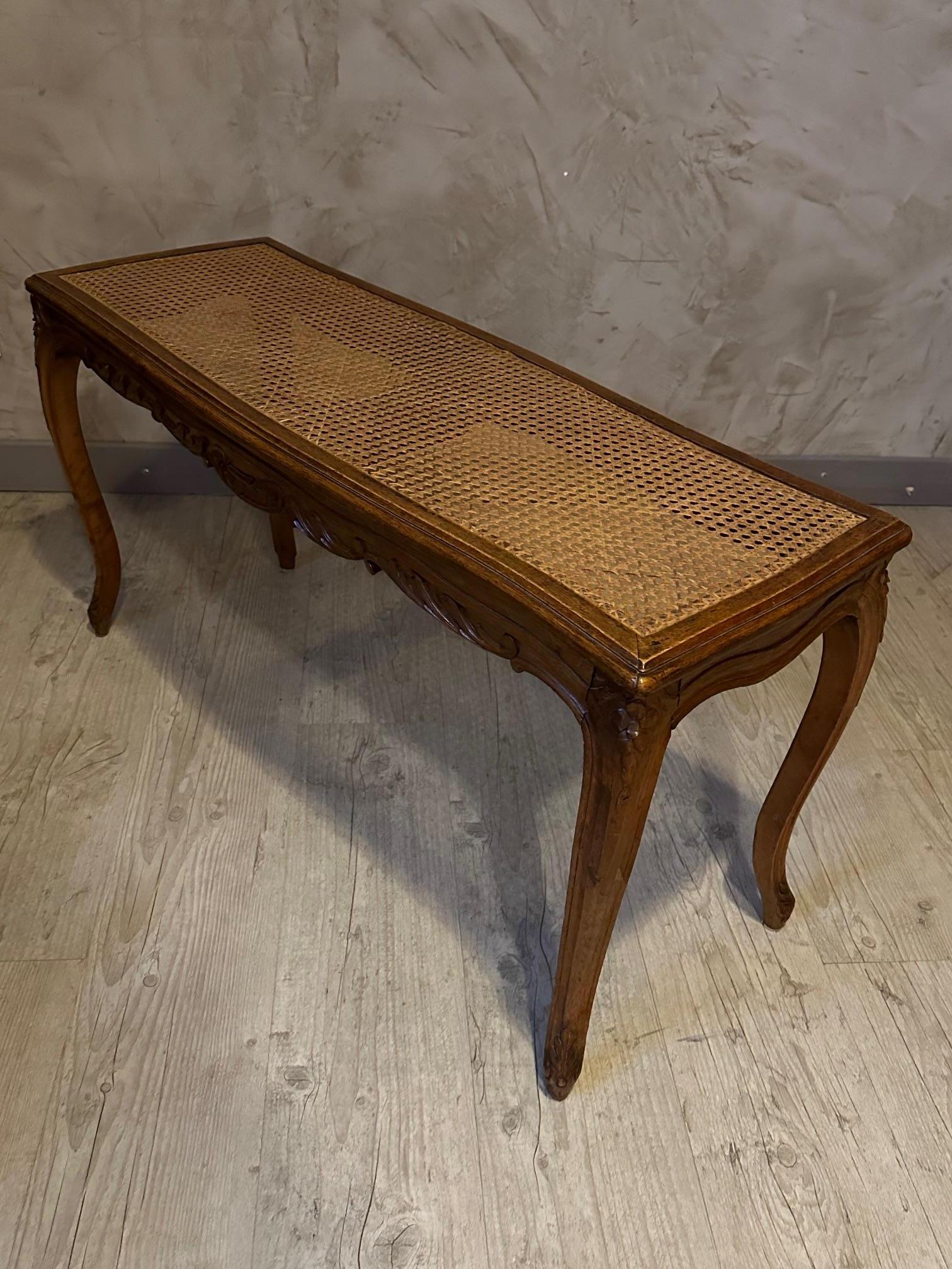 20th century French Louis XV Walnut and Caned Bench, 1900s For Sale 4