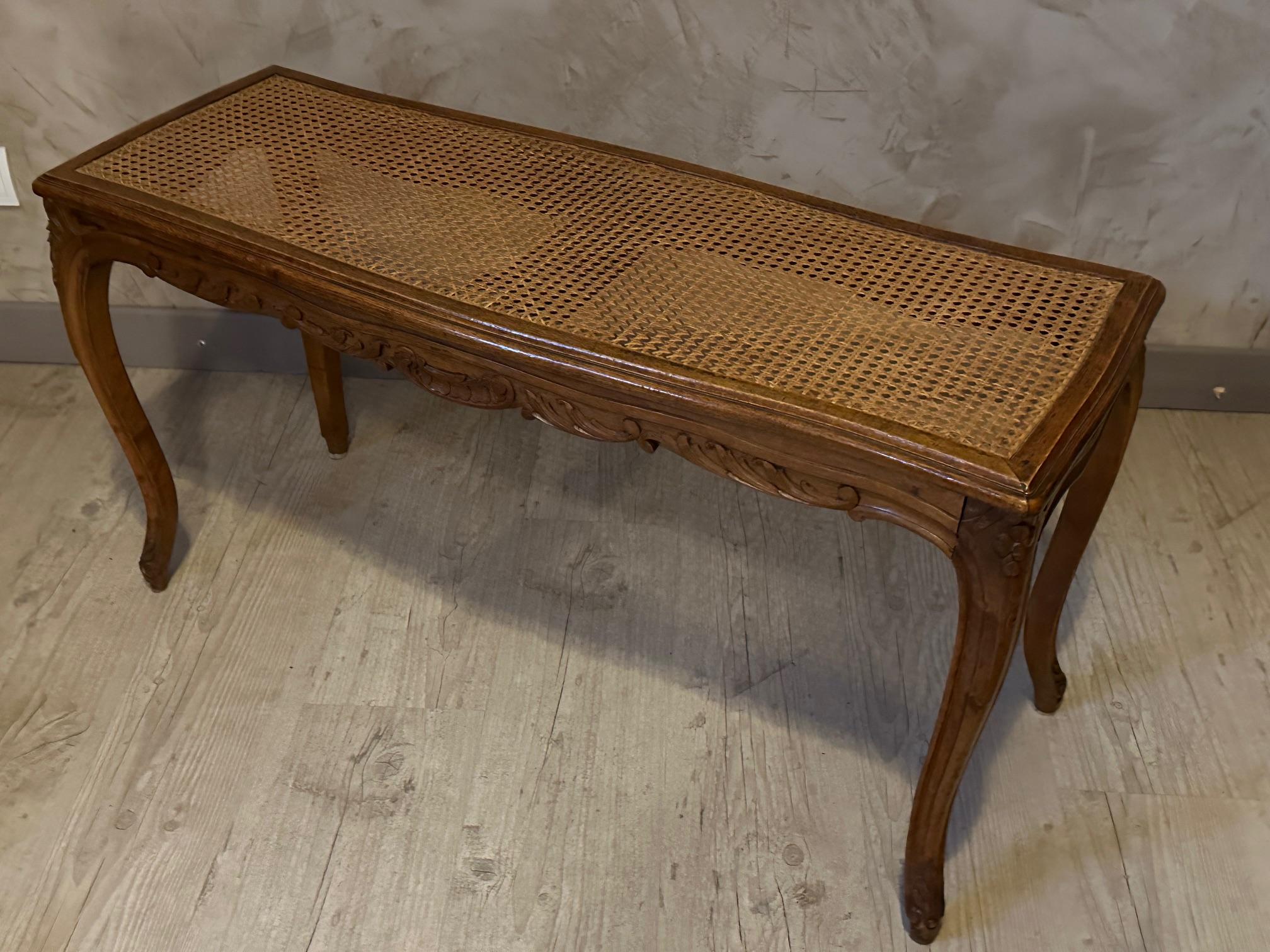 20th century French Louis XV Walnut and Caned Bench, 1900s For Sale 5