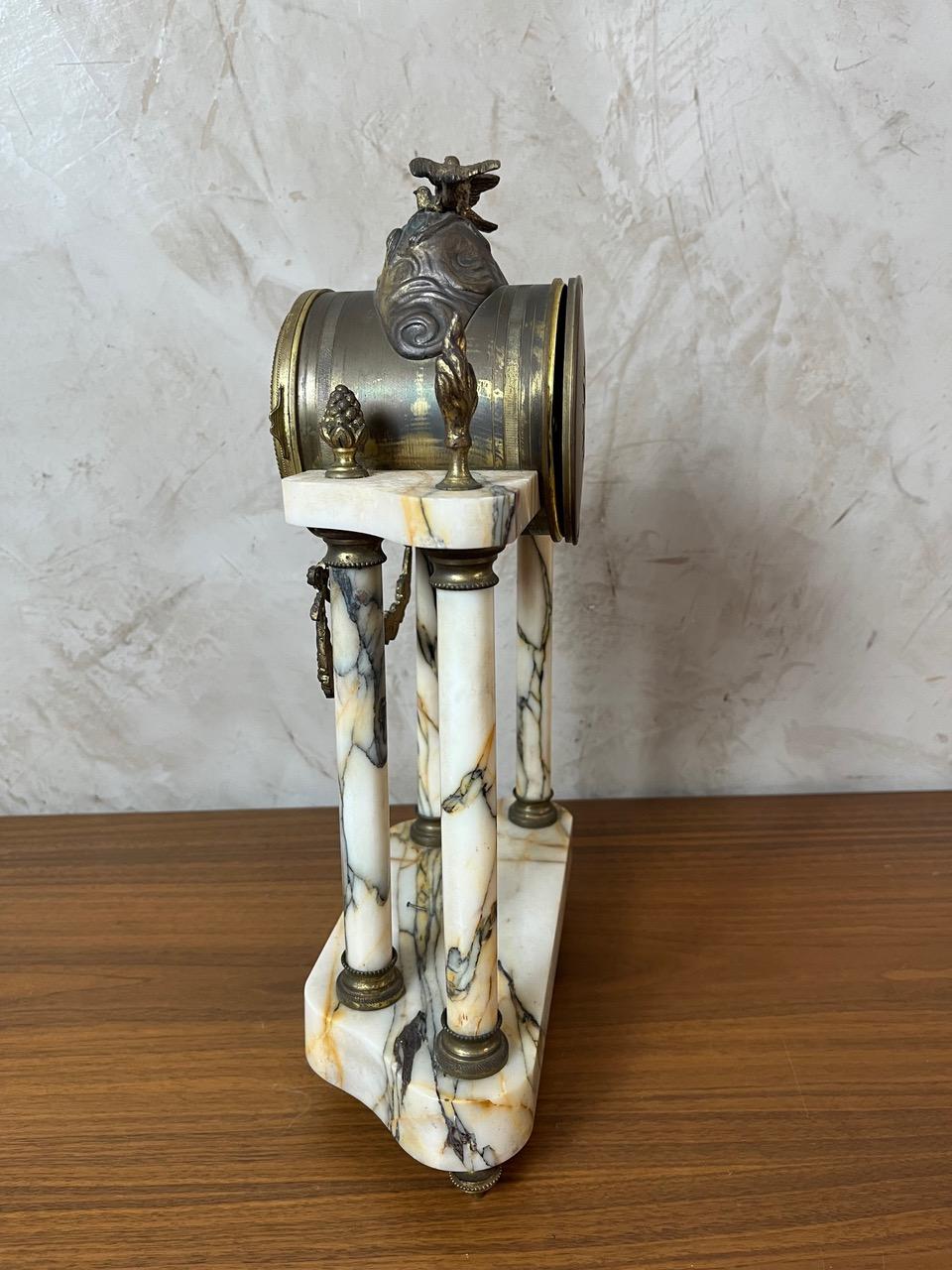 20th century French Louis XVI Marble and Gilded Bronze Mantel Clock, 1940s For Sale 4