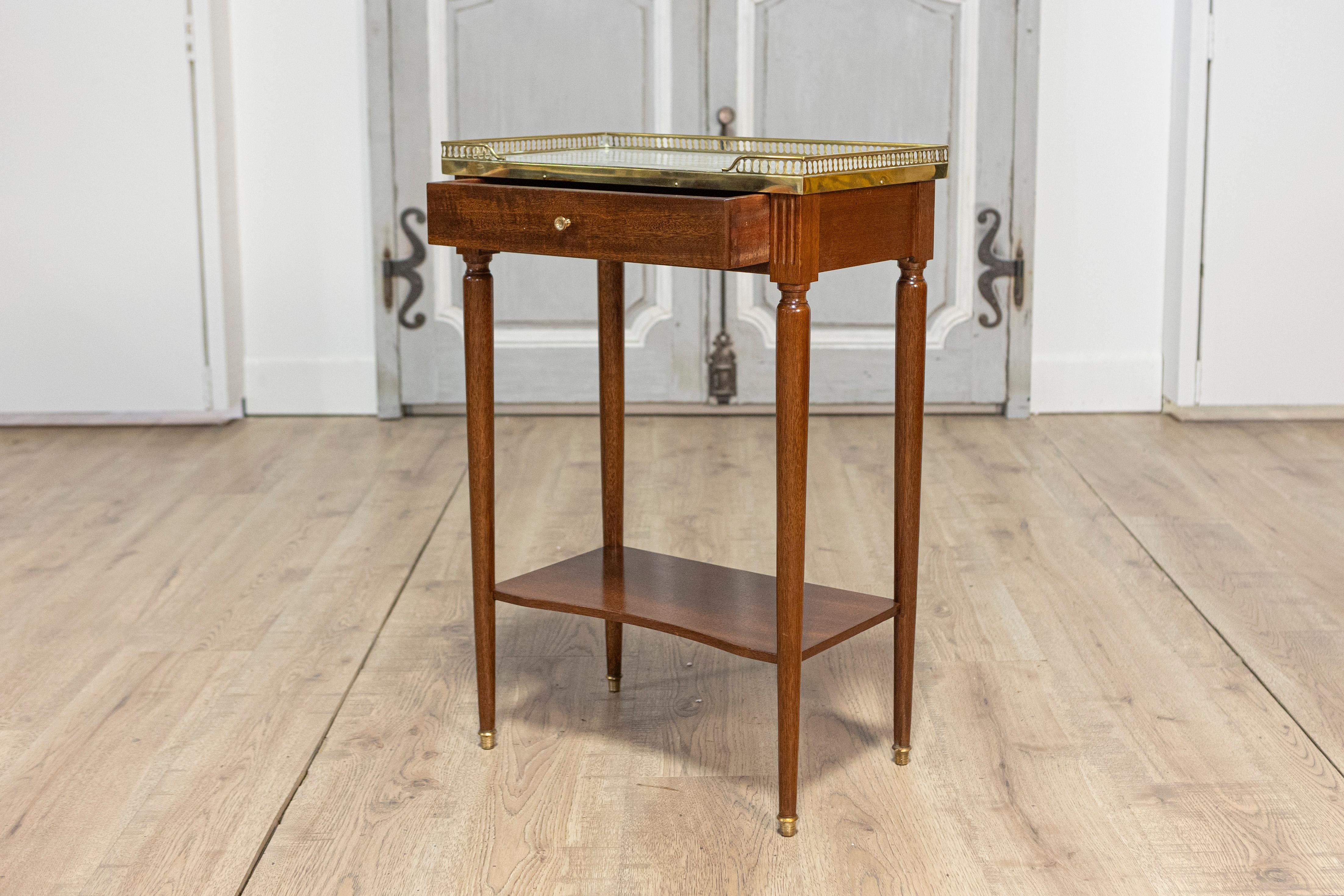 20ième siècle Table d'appoint Louis XVI du 20e siècle en vente