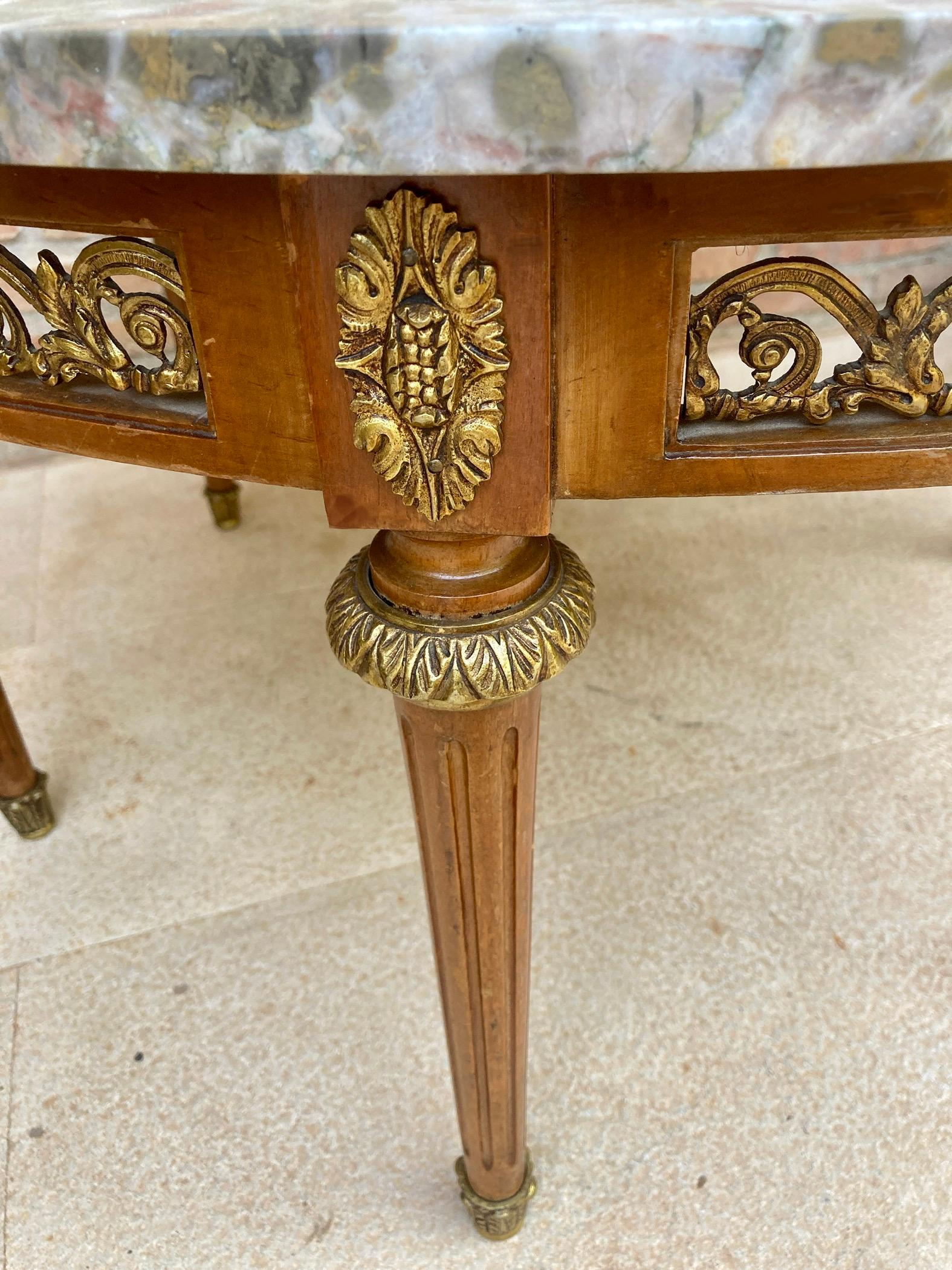 20th Century French Louis XVI Style Bronze, Round Marble & Oak Table For Sale 5