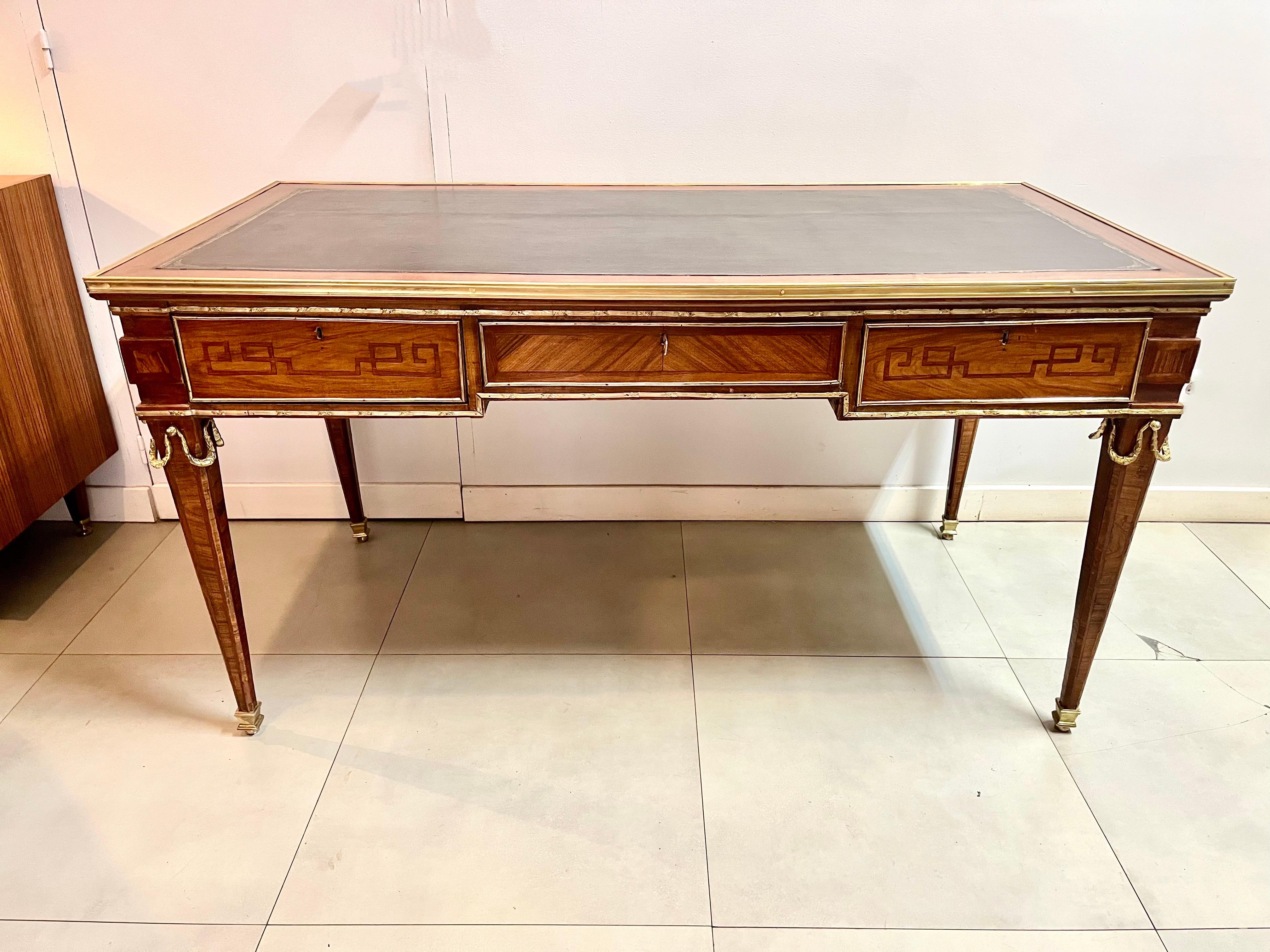 Escritorio Francés Estilo Luis XVI Siglo XX  Mesa en venta 9